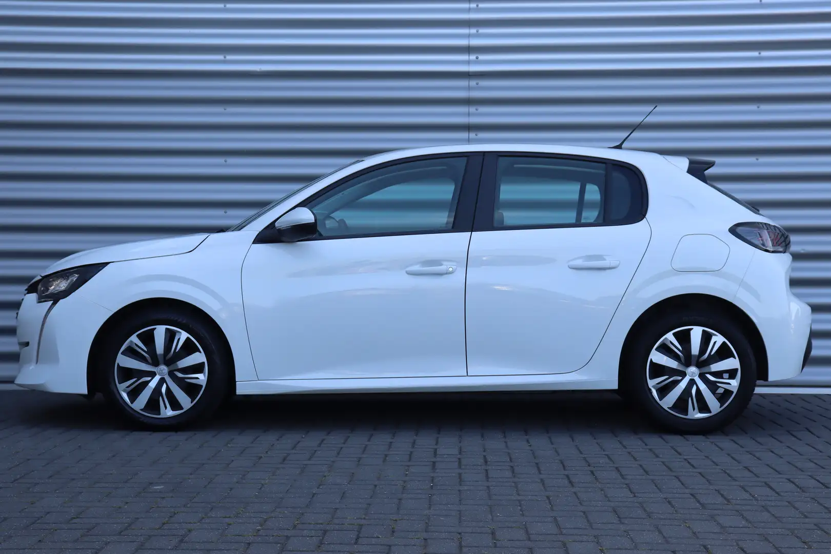 Peugeot 208 1.2 PURETECH 75PK ACTIVE / NAVI / AIRCO / LED / BL Wit - 2