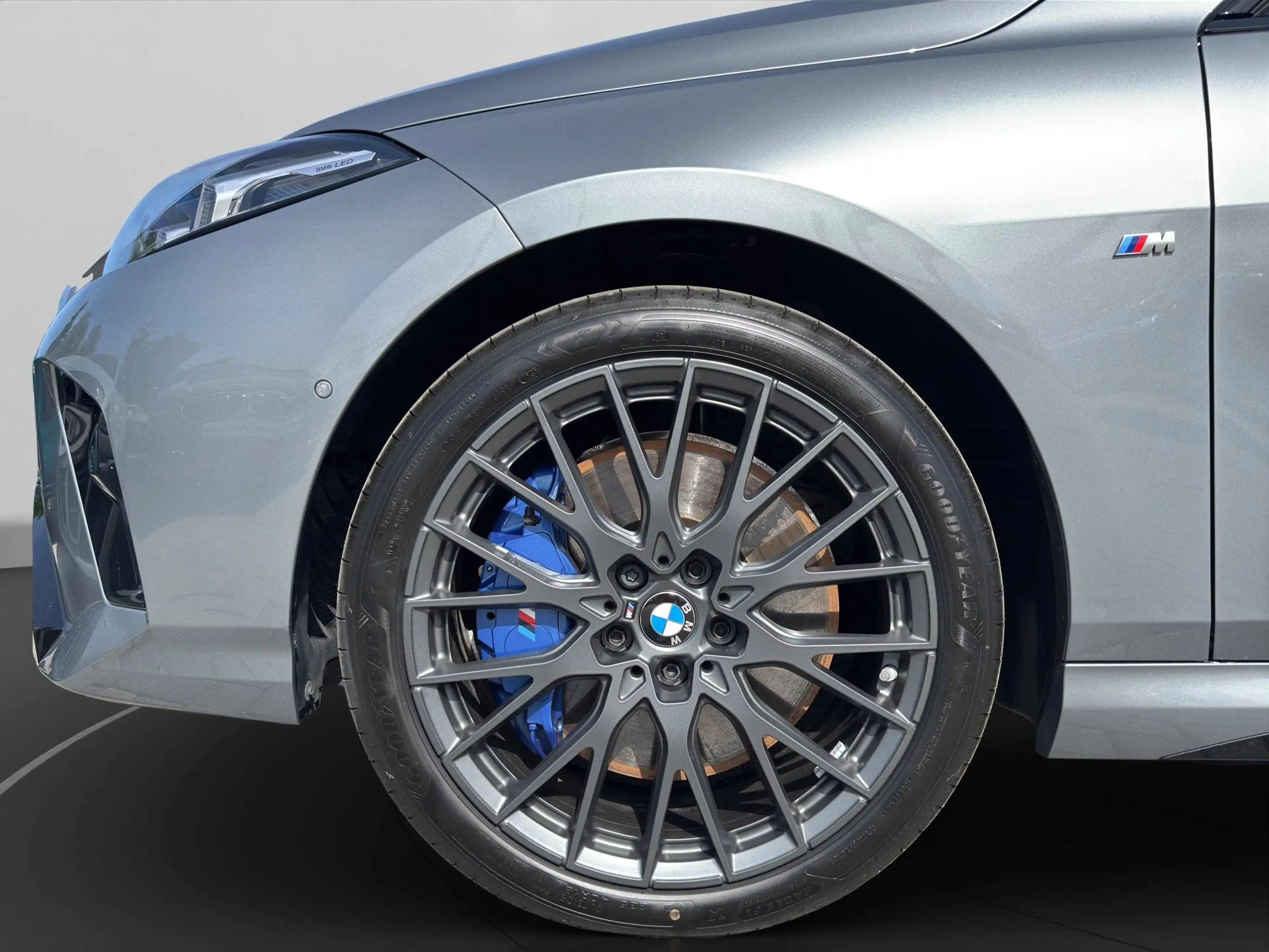 BMW 235 M235 xDrive Gran Coupe Head-Up 360° Kamera Driving — photo 10