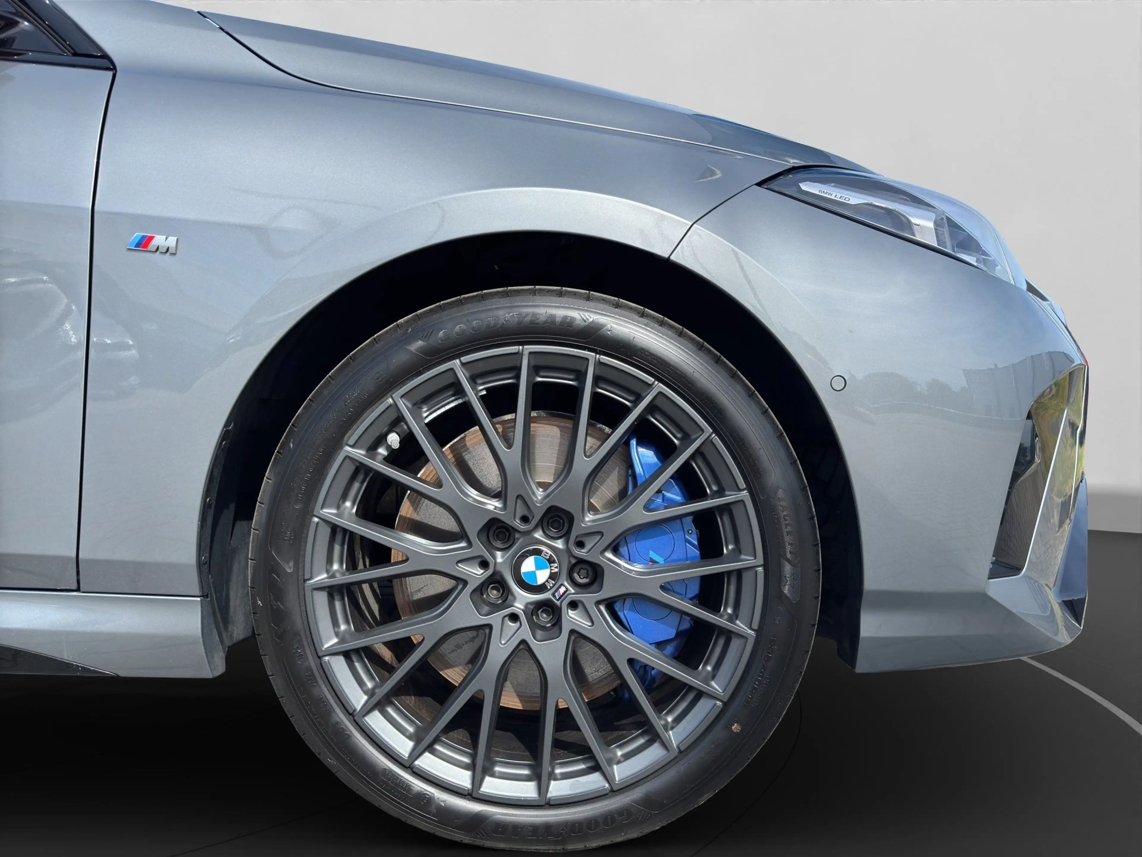 BMW 235 M235 xDrive Gran Coupe Head-Up 360° Kamera Driving — photo 13