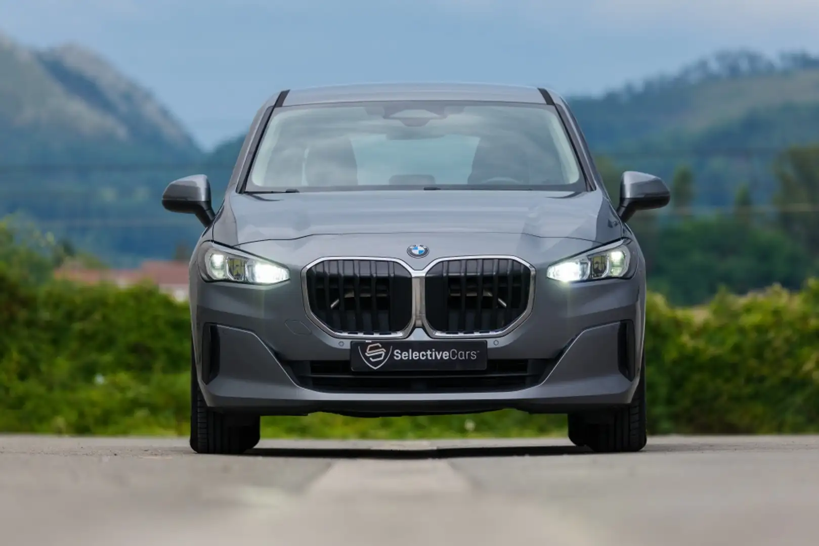 BMW 218 218dA Active Tourer Negro - 2