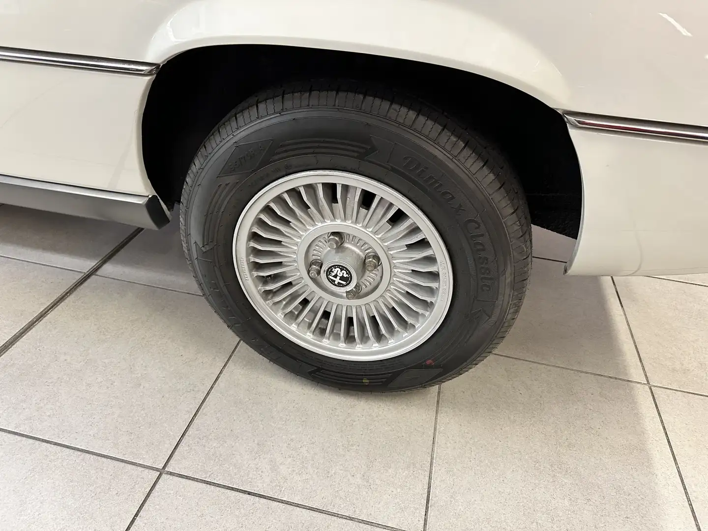 Alfa Romeo Montreal Білий - 2