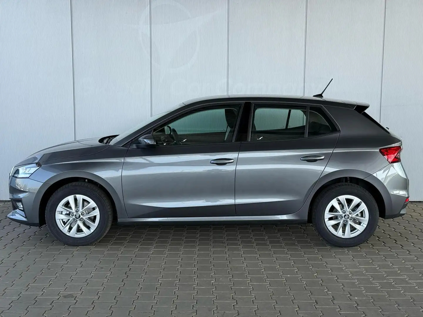 Skoda Fabia Selection 1.0 TSI DSG 85 kW / PDC H mit Kamera ... Grigio - 2