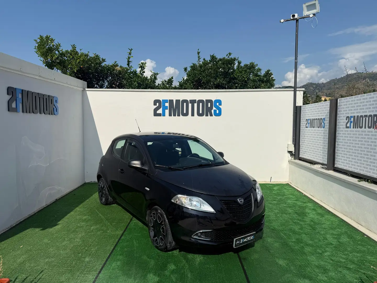 Lancia Ypsilon S MomoDesign ecochic Gpl 69cv E6 Nero - 1