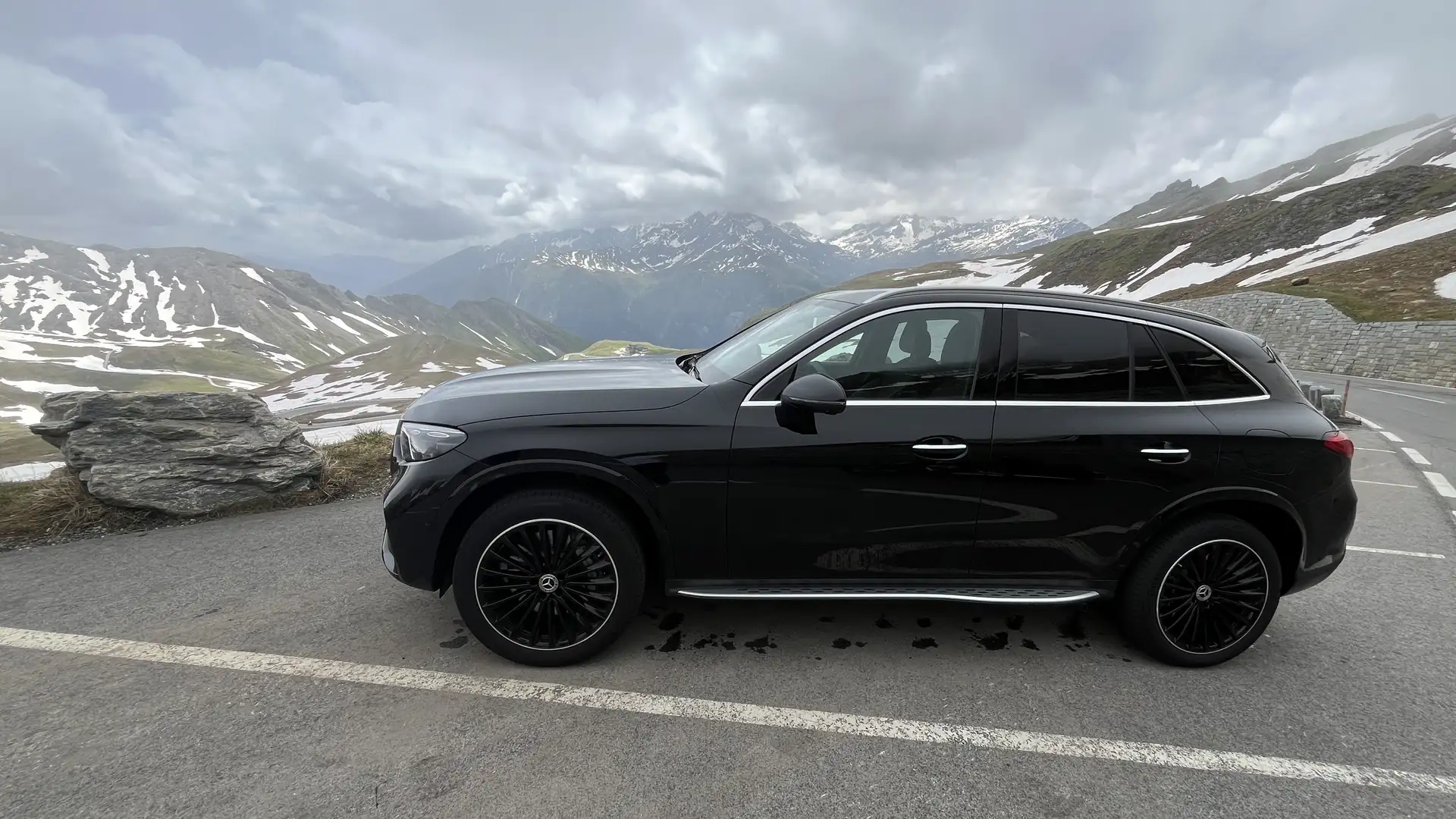 Mercedes-Benz GLC 300 de PHEV 4MATIC Osterreich Edition Aut. Schwarz - 2
