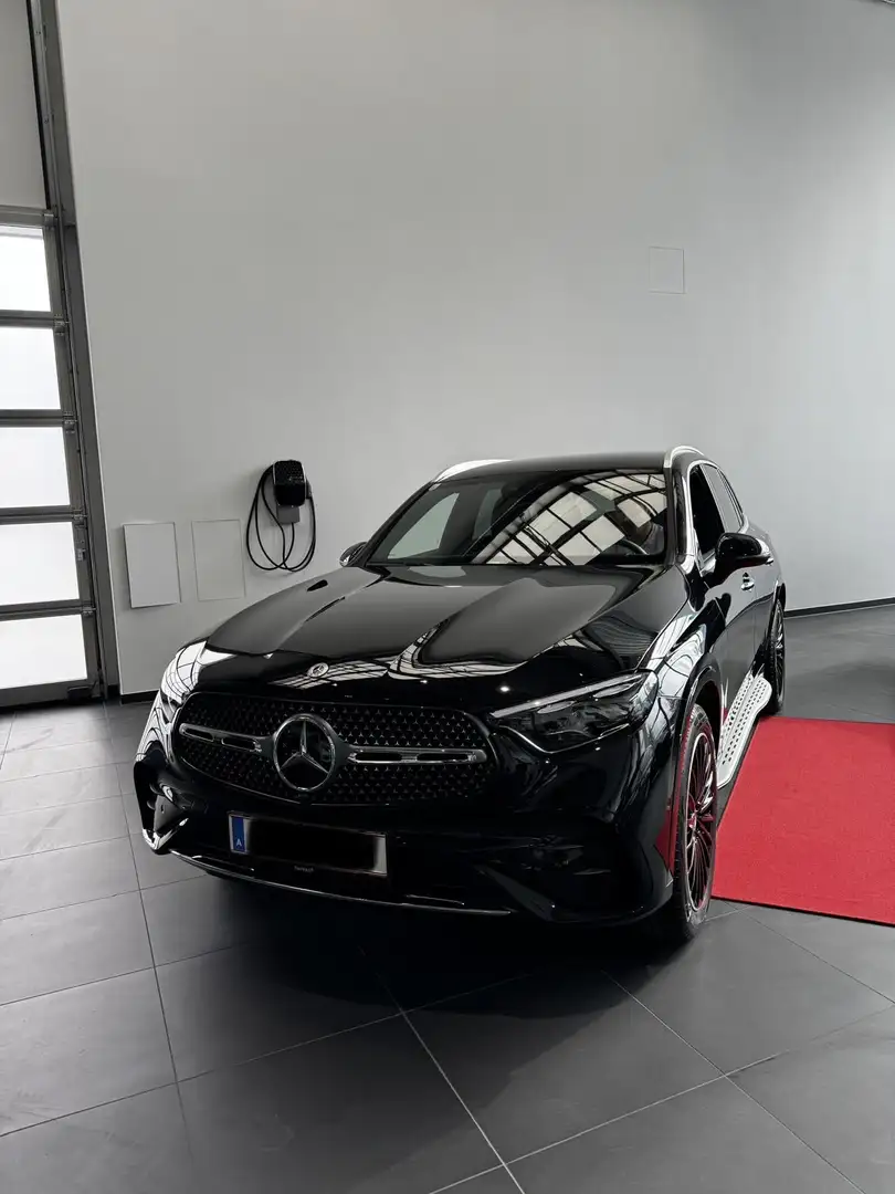 Mercedes-Benz GLC 300 de PHEV 4MATIC Osterreich Edition Aut. Schwarz - 1