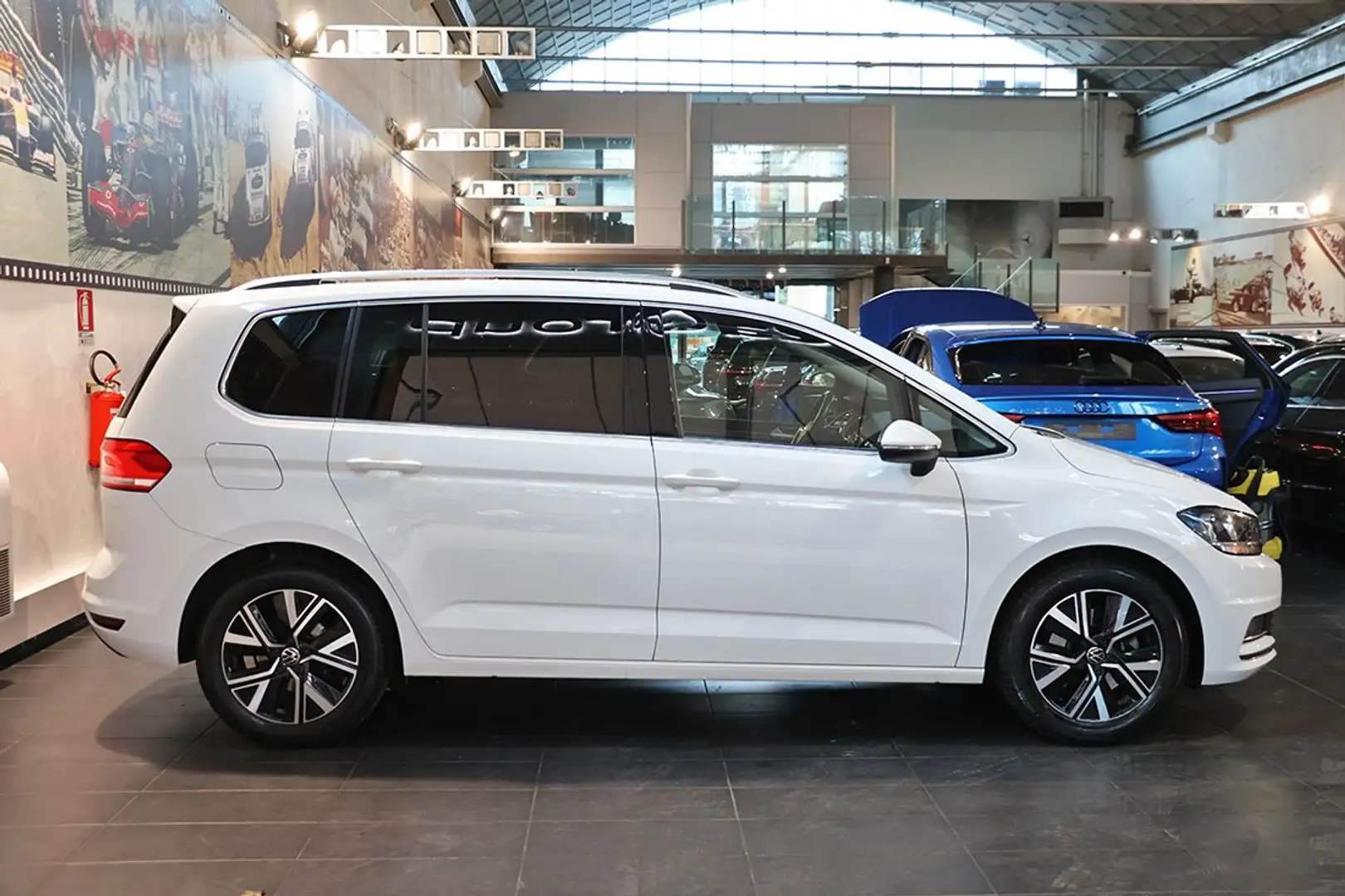 Volkswagen Touran 2.0 TDI 150cv SCR DSG Executive BMT - 7 POSTI/ADAS Bianco - 2