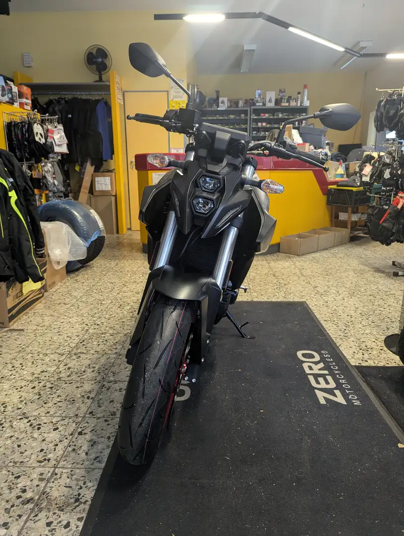 Suzuki GSX 8S Schwarz - 1