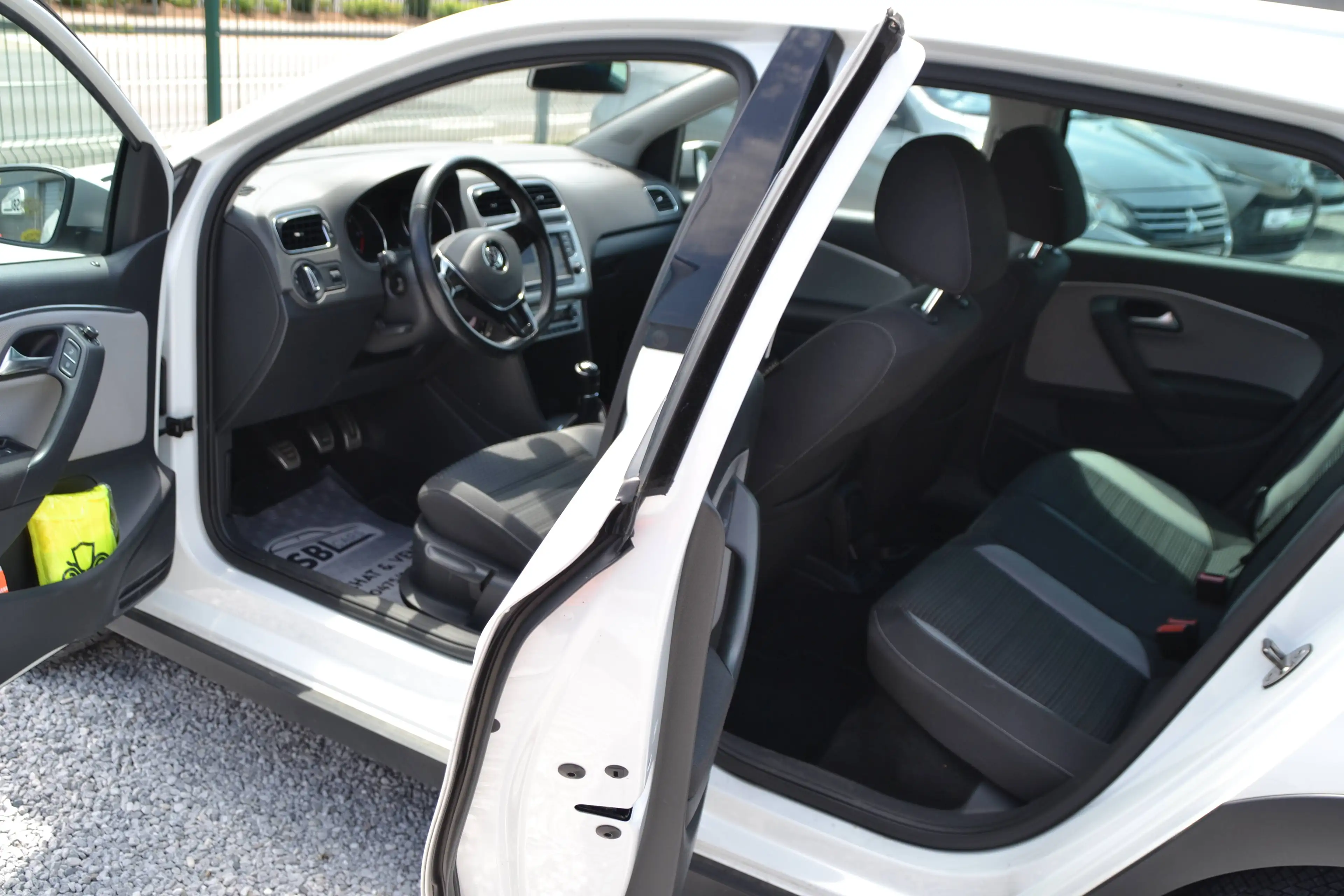 Volkswagen Polo Cross 🤩🔥NEW ARRIVAL🤩🔥Crosspolo 1.6 CR TDi Urban White www.sblcars.b.e — photo 13