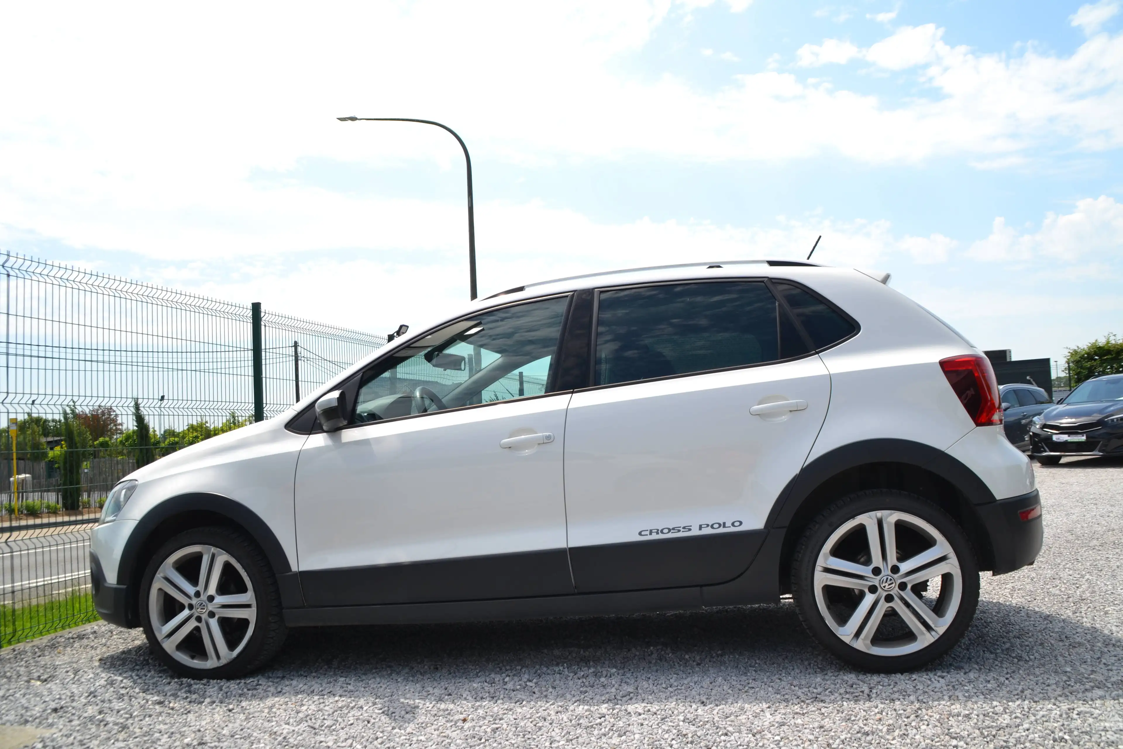 Volkswagen Polo Cross 🤩🔥NEW ARRIVAL🤩🔥Crosspolo 1.6 CR TDi Urban White www.sblcars.b.e — photo 3