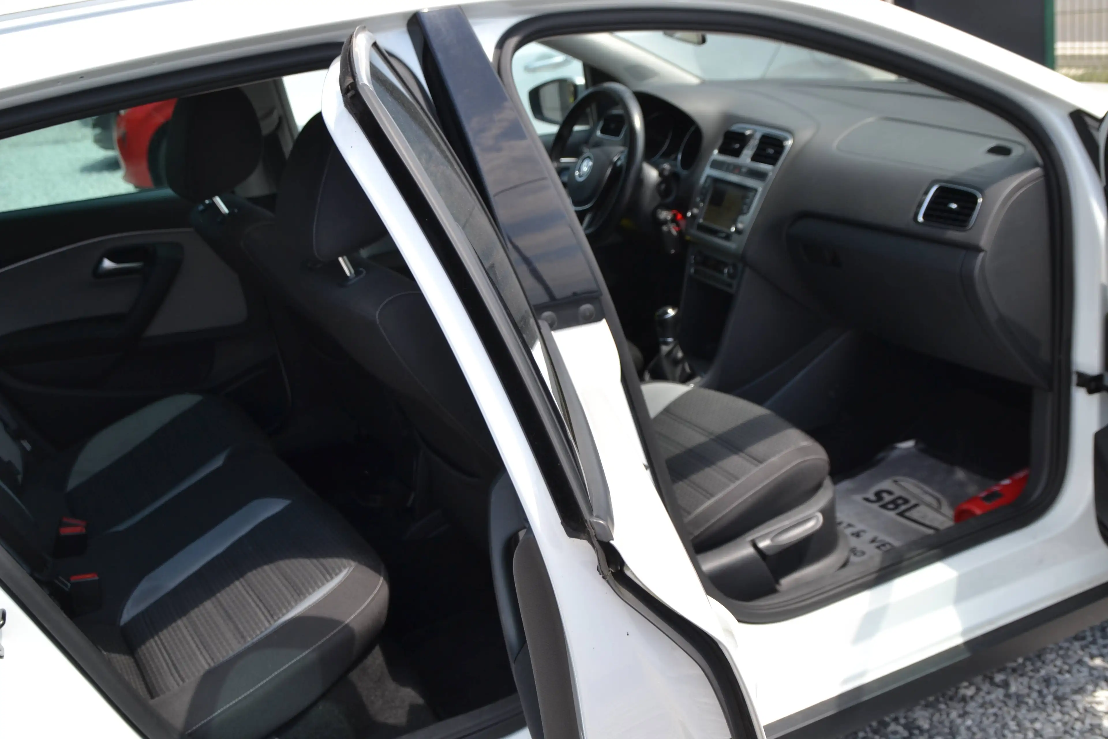 Volkswagen Polo Cross 🤩🔥NEW ARRIVAL🤩🔥Crosspolo 1.6 CR TDi Urban White www.sblcars.b.e — photo 10