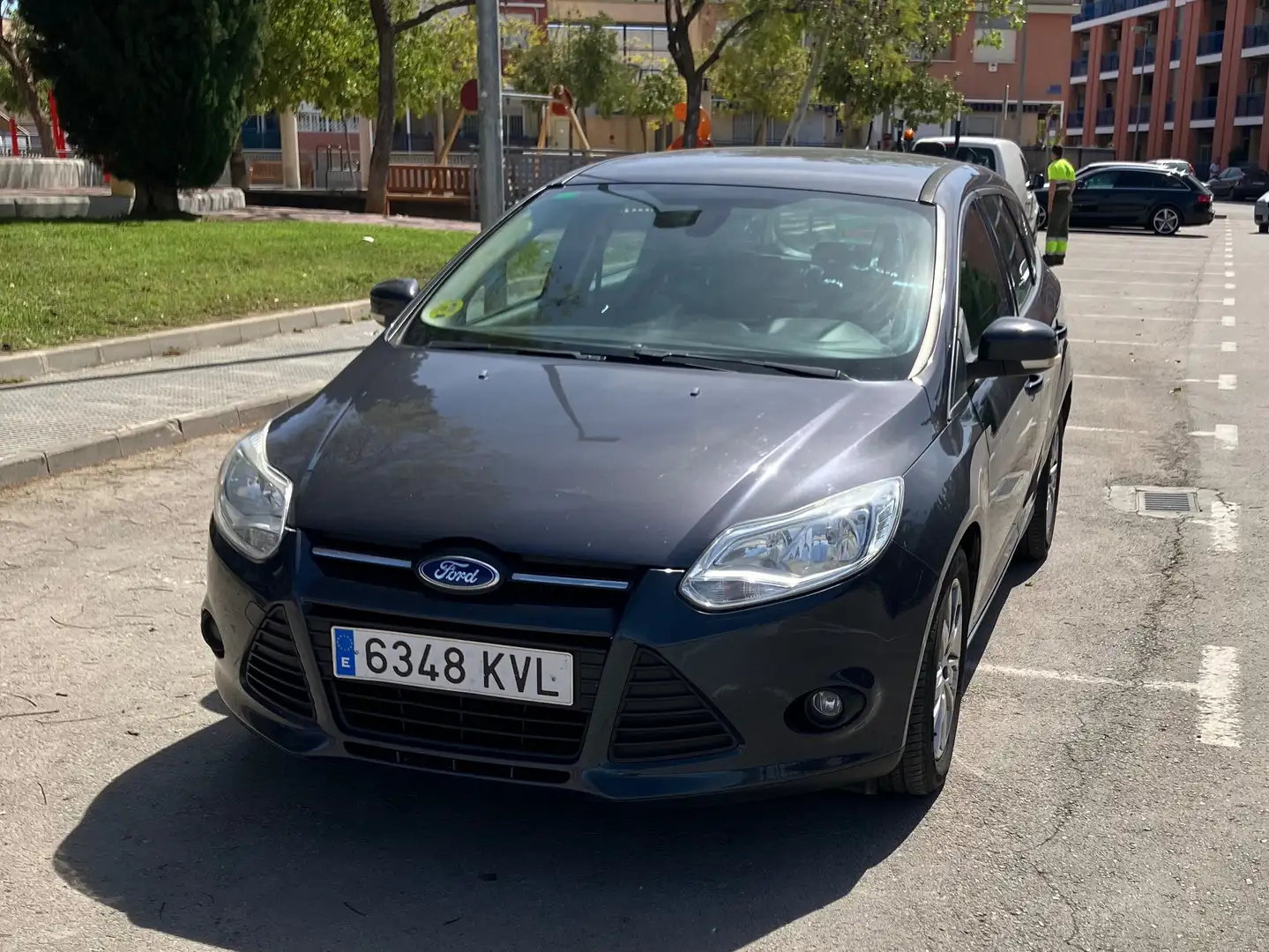 Ford Focus 1.6TDCi Edition 115 Gris - 2