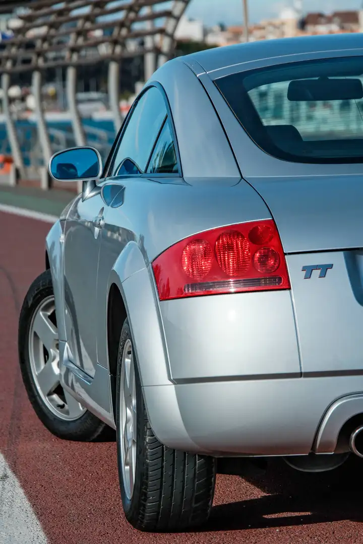 Audi TT TT Coupé 1.8T 180 Gris - 2