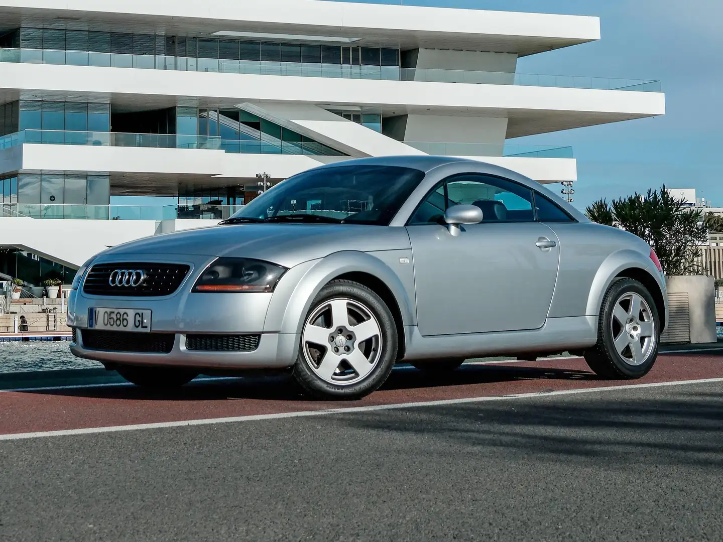 Audi TT TT Coupé 1.8T 180 Gris - 1