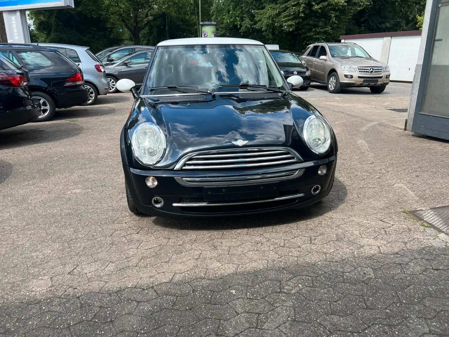 MINI Cooper 1.6 Klima-Panorama Dach-Schiebedach Schwarz - 2