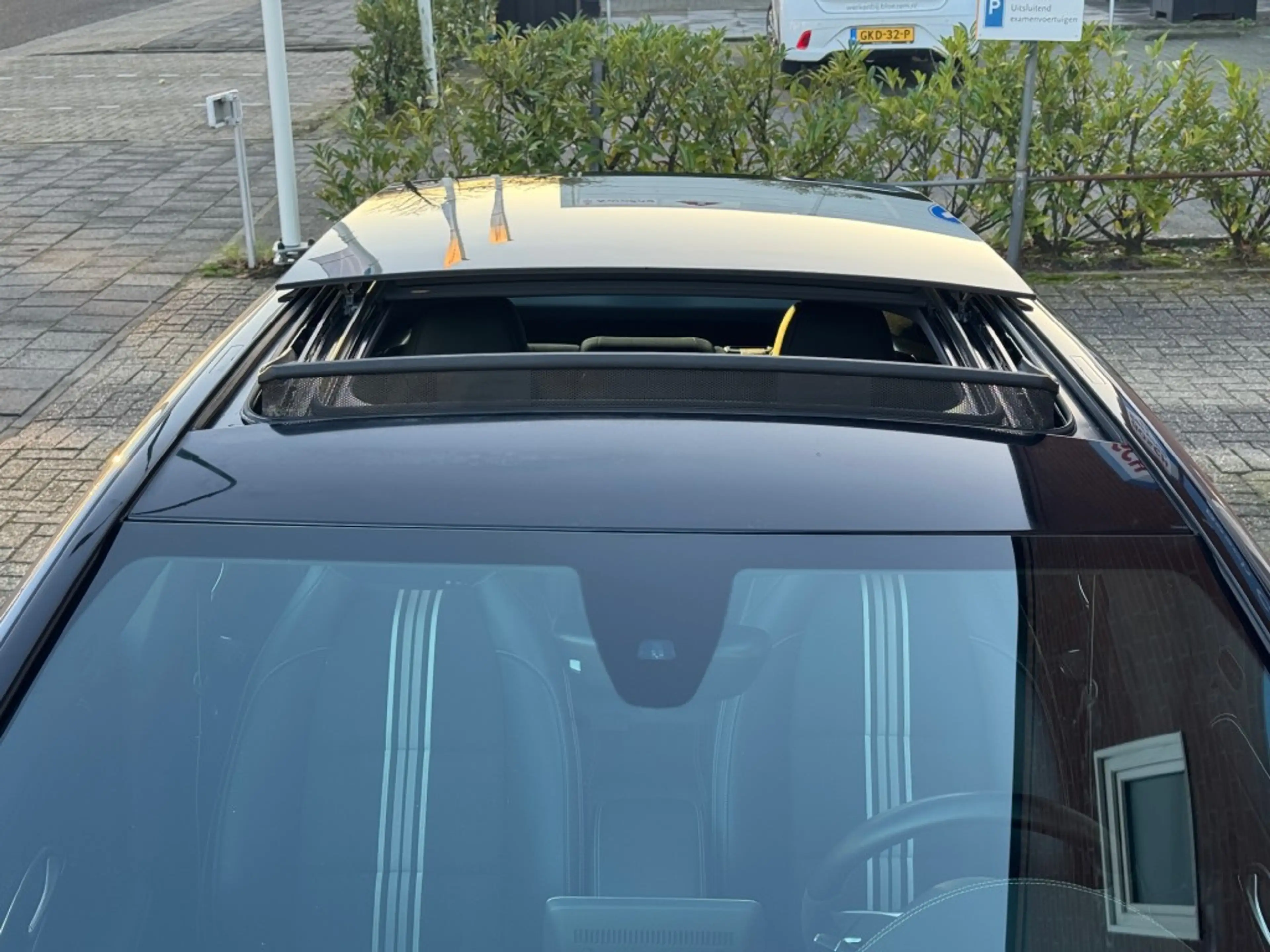 Mercedes-Benz CLA 220 Shooting Brake 4Matic Panorama — photo 32