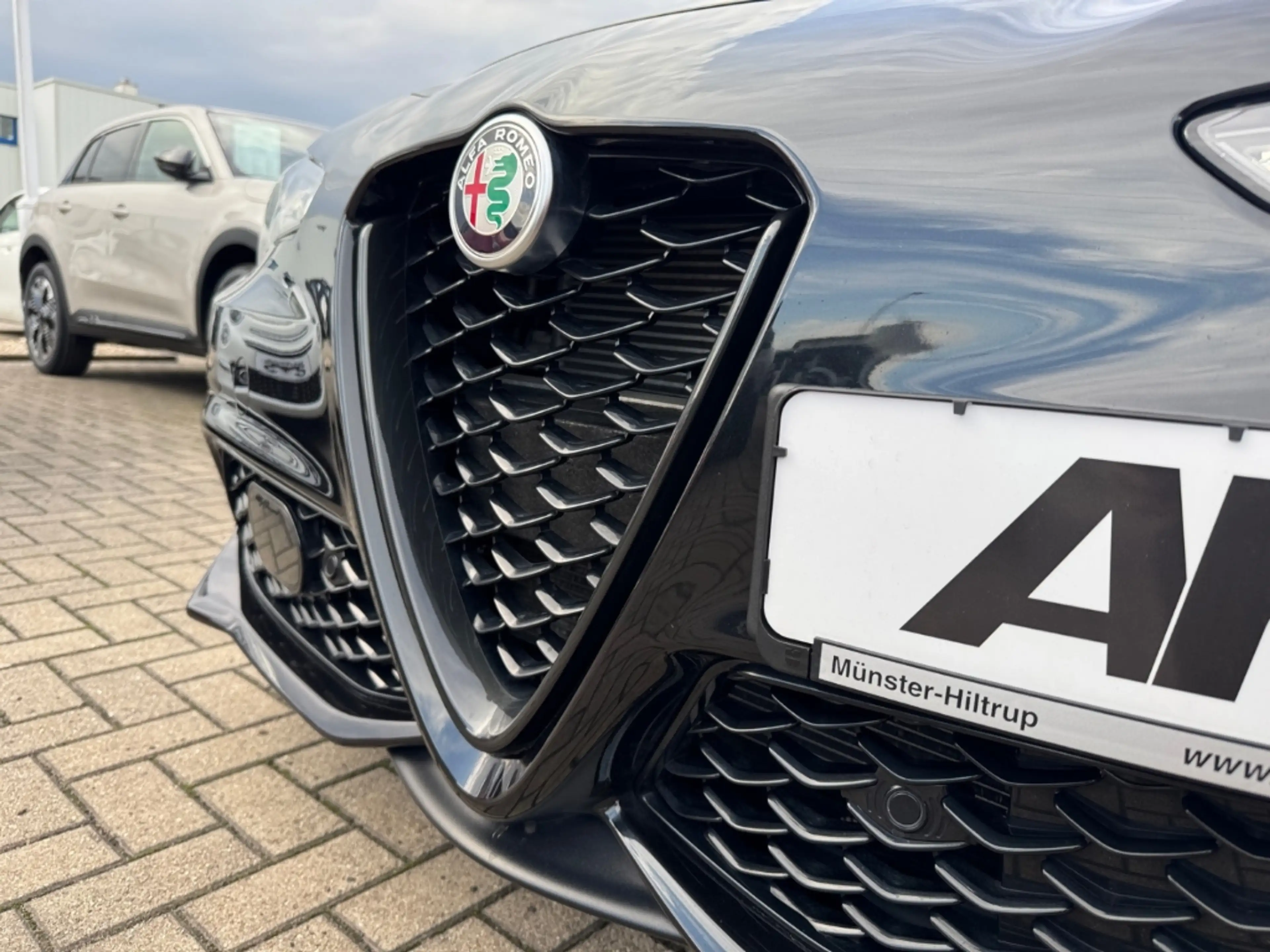 Alfa Romeo Giulia Veloce Q4+ALLWETTER+LEDER+ELSITZE+NAVI+KAMERA+SHZ+ — photo 12