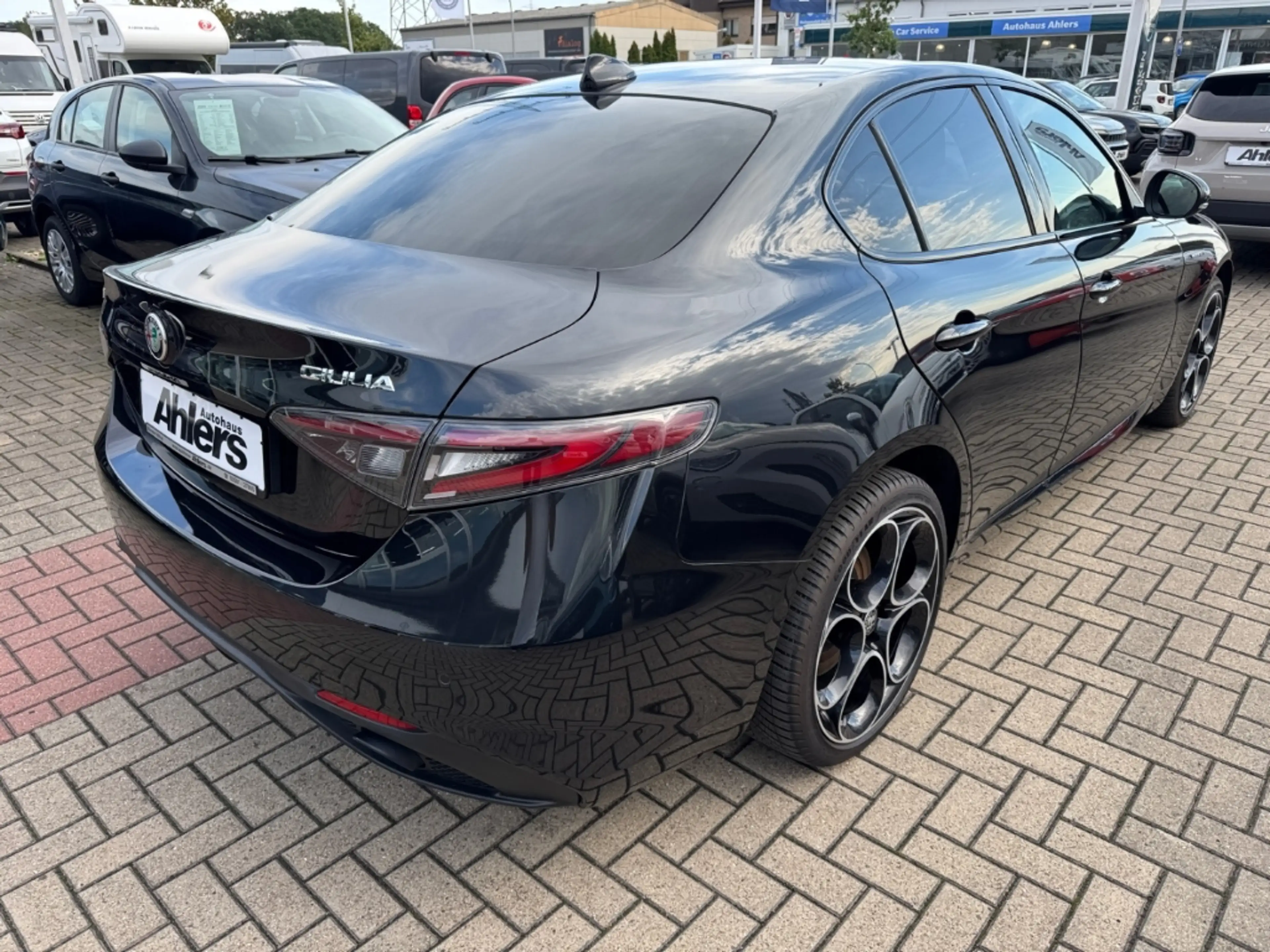 Alfa Romeo Giulia Veloce Q4+ALLWETTER+LEDER+ELSITZE+NAVI+KAMERA+SHZ+ — photo 8