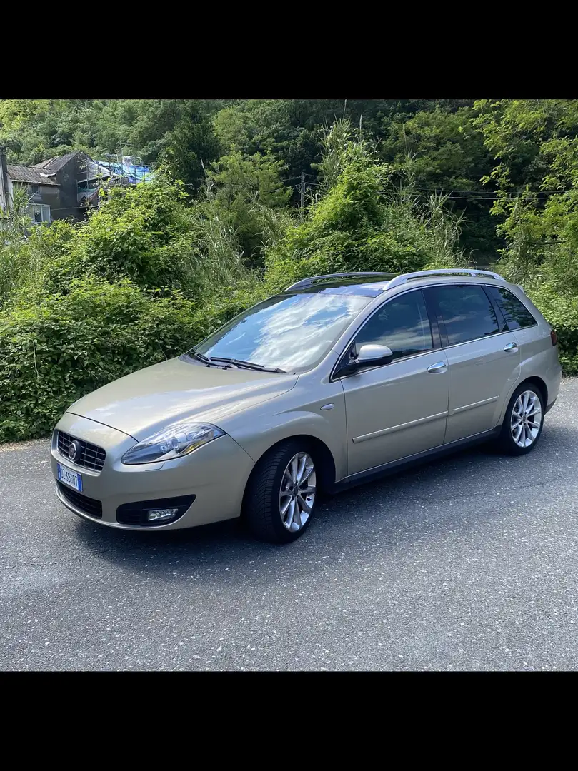 Fiat Croma 1,9 jtd 150 cv e GPL Beige - 1