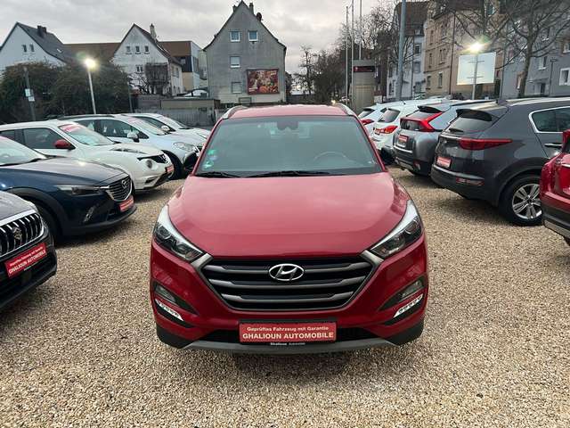 Imagine Hyundai TUCSON blue Passion 2WD Navi & Rückfahrkamera