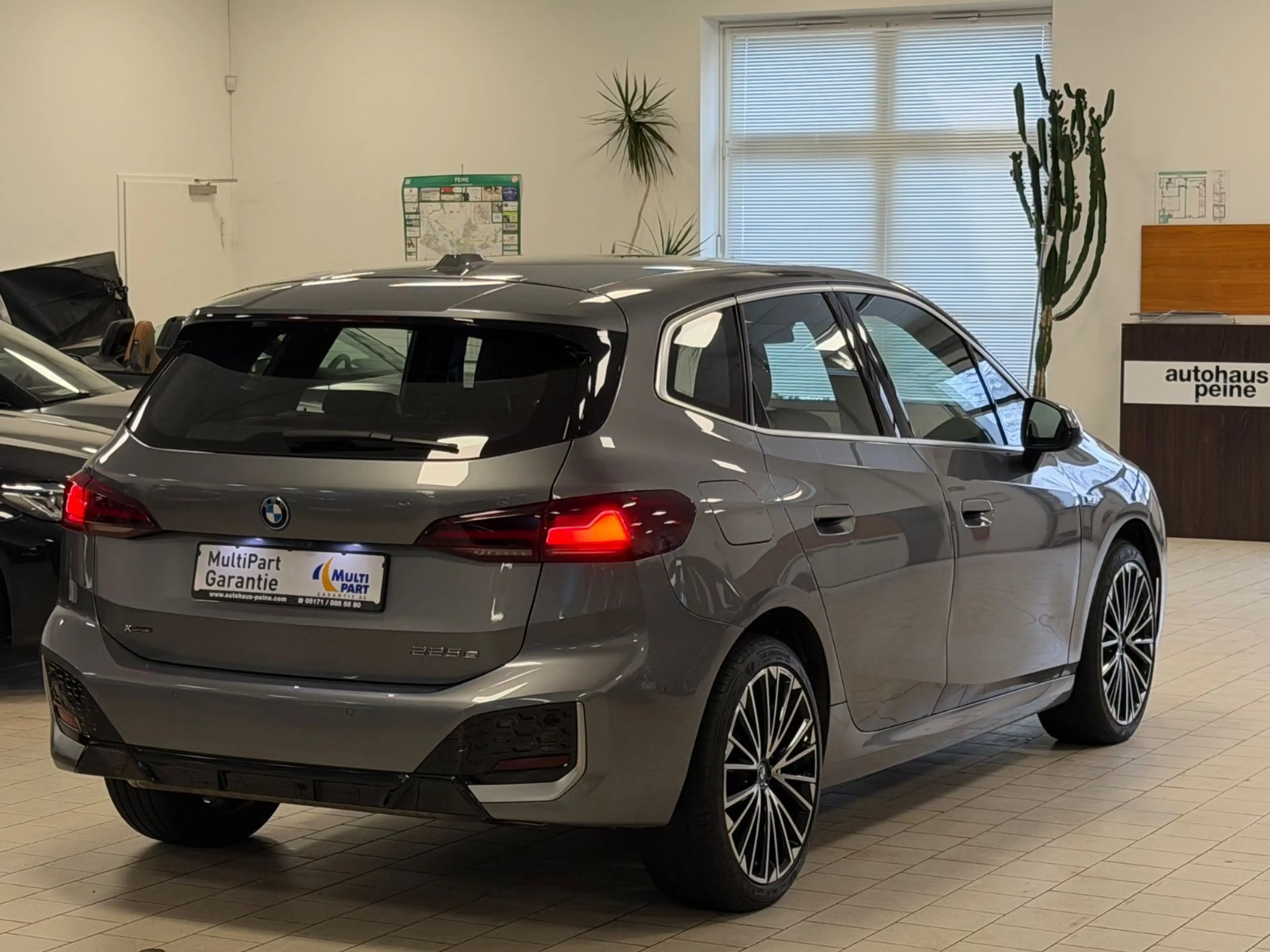 BMW 225 225exDrive/ActiveTou/Aut/LED/DrivAss+/M-Sport/U6 — photo 12