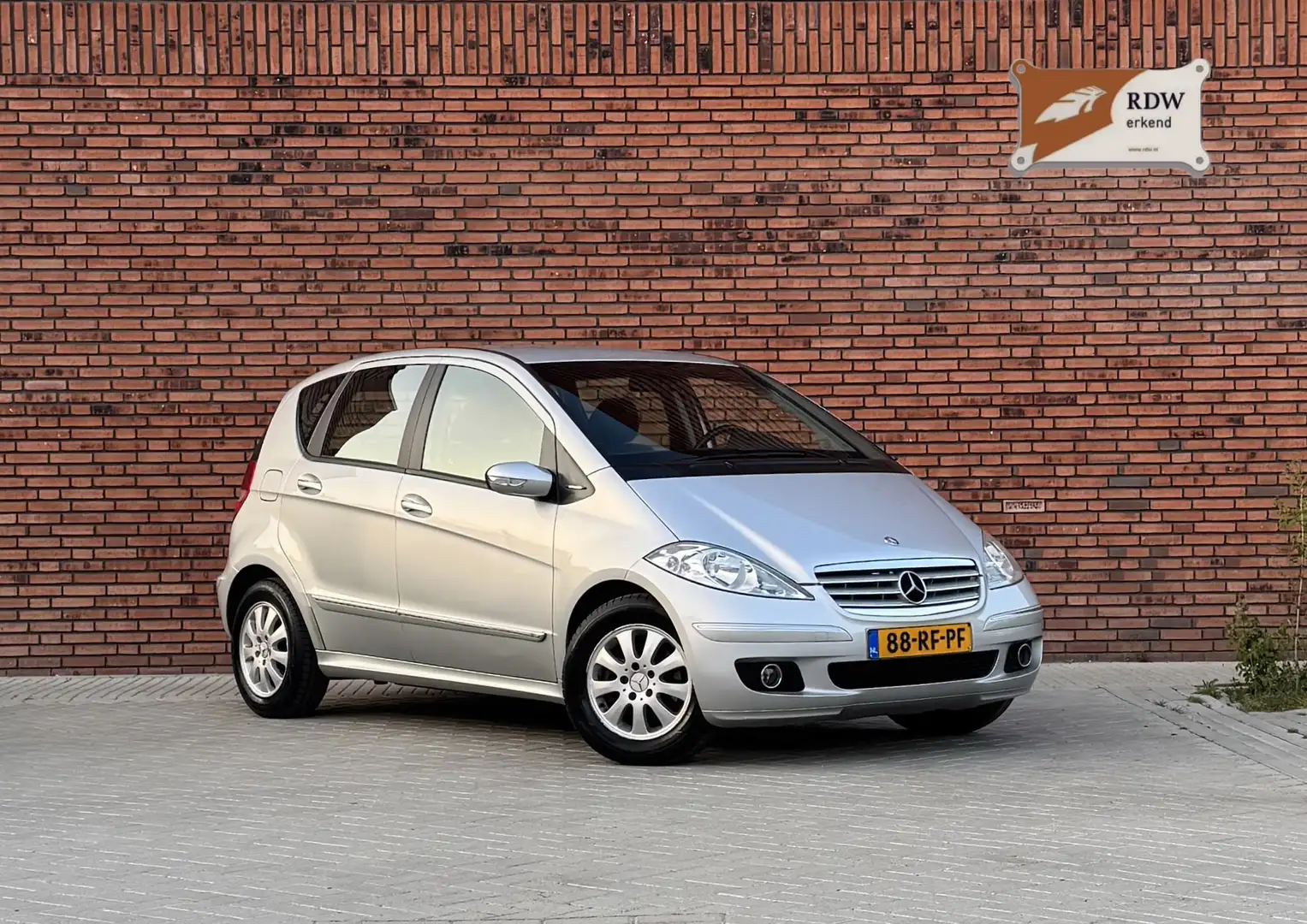 Mercedes-Benz A 170 Elegance, New APK, Airco, Cruise Controll Trekhaak Grau - 1