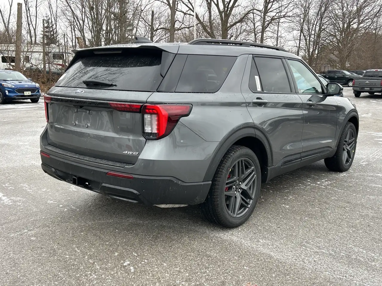 Ford Explorer снимка Ford Explorer