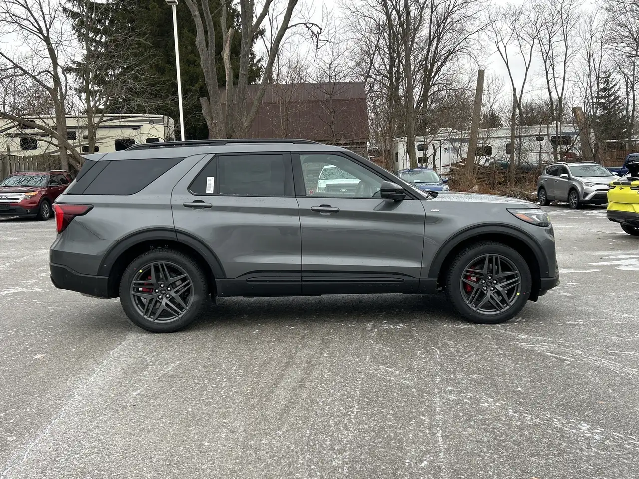 Ford Explorer снимка Ford Explorer