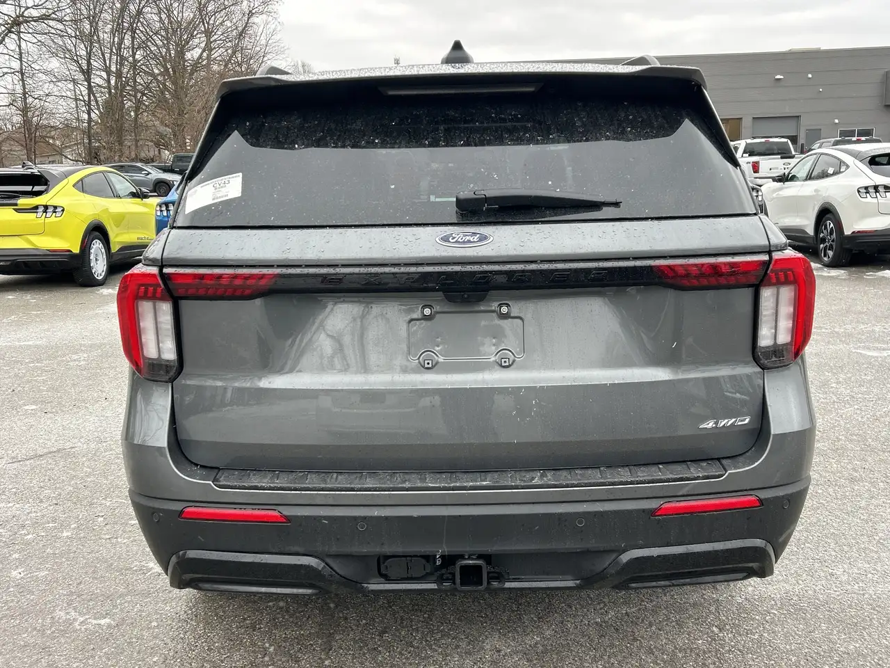 Ford Explorer снимка Ford Explorer