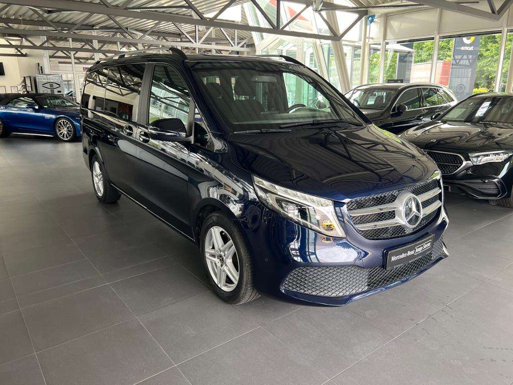 Mercedes-Benz V 220