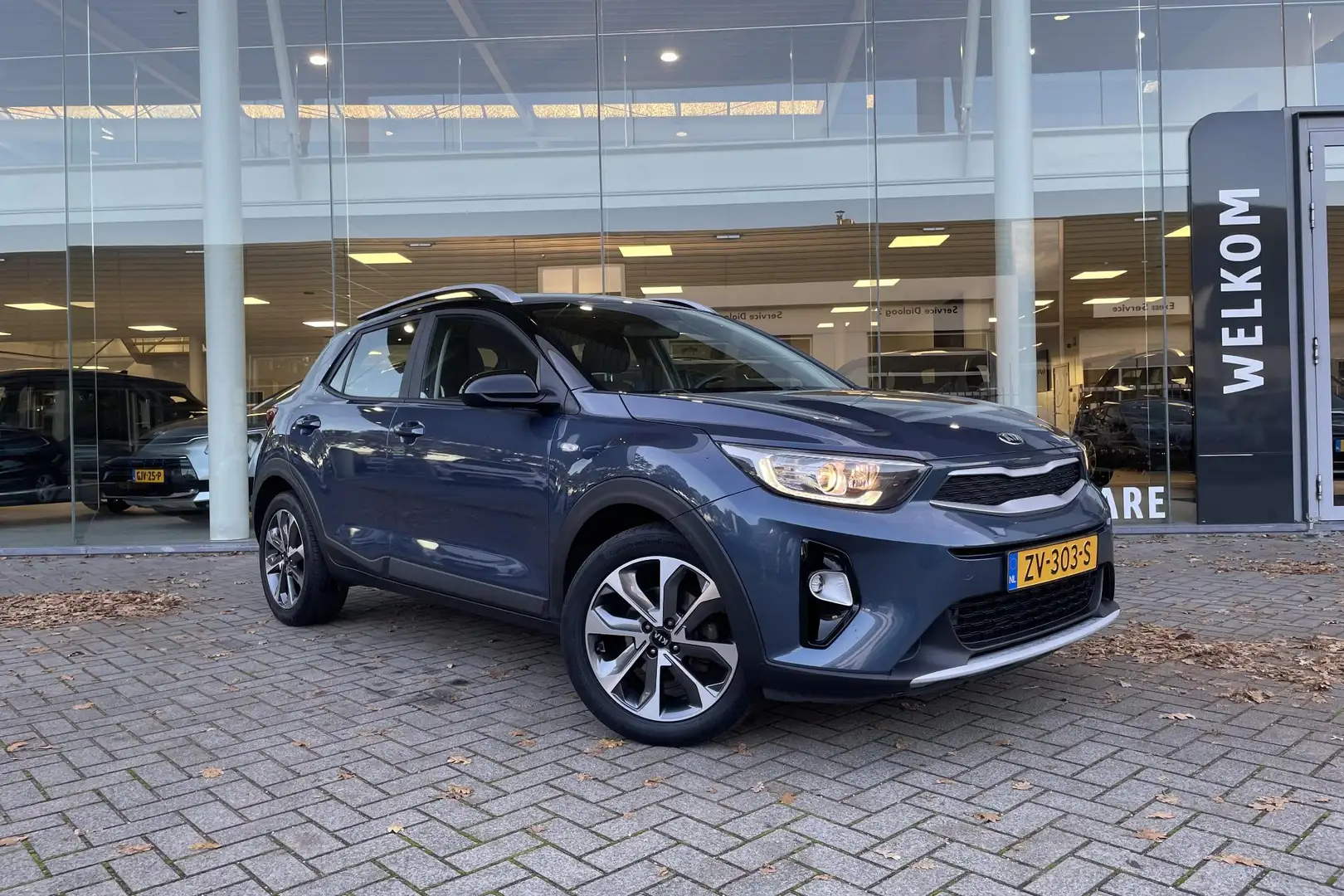 Kia Stonic 1.0 T-GDi DynamicLine Navigatie | Airco | Achterui Bleu - 2