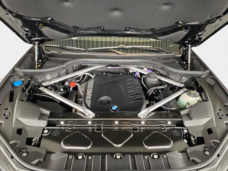 BMW X5 — photo 15