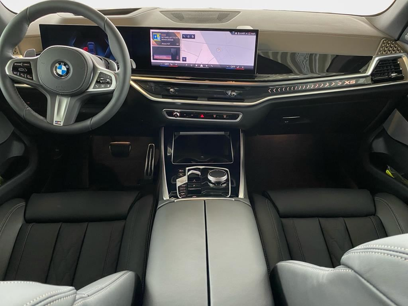 BMW X5 — photo 8