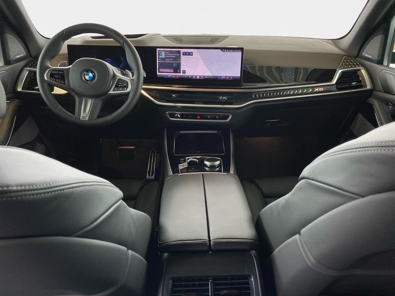 BMW X5 — photo 9