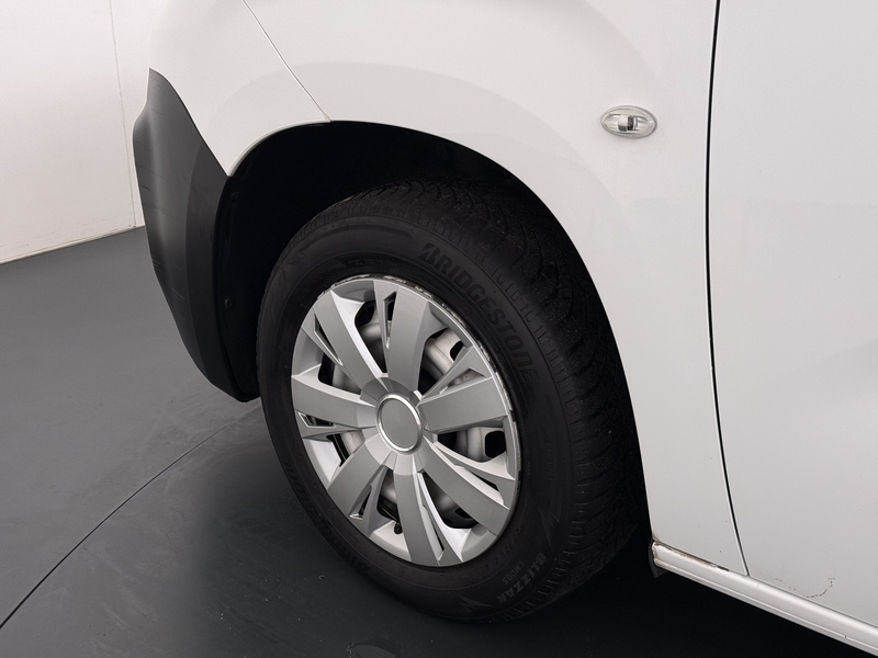 Peugeot Partner 1.2 PureTech Premium — photo 10