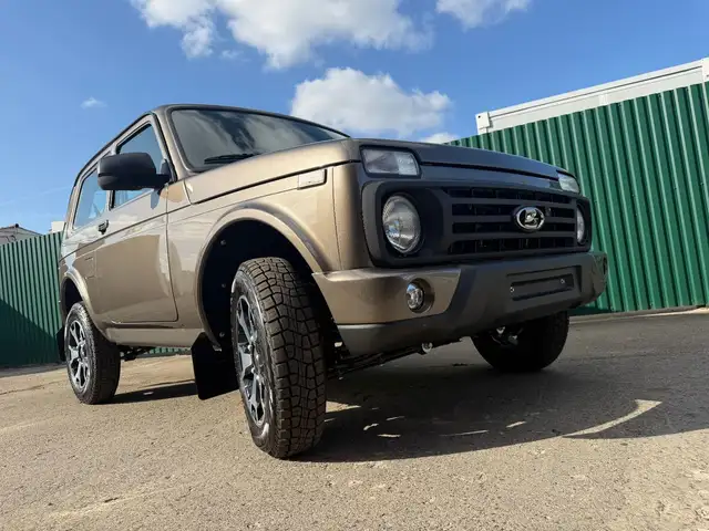 Lada Niva LEGEND URBAN "PREMIUM PLUS"!