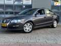 Volkswagen Passat 2.0 FSI Highline | CRUISECR | Airco | PDC | APK Brun - thumbnail 1