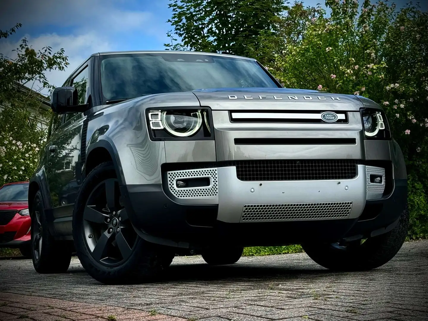 Land Rover Defender 90 3.0 D MHEV  D250 SE UTILITA  48717 Euros HTVA Gris - 1