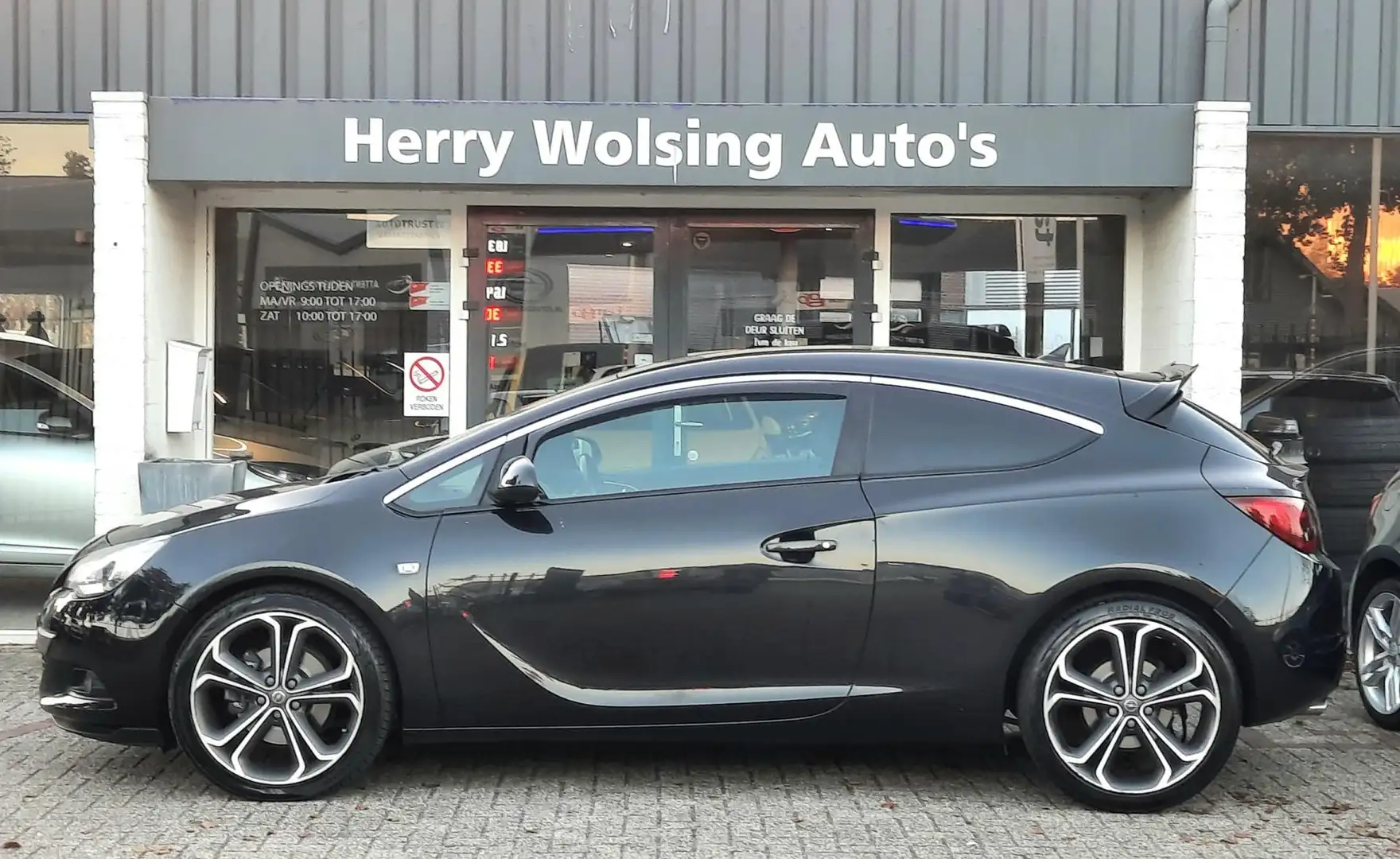 Opel Astra GTC 1.4 Turbo Sport 140 PK Leder Navi Pdc Noir - 2