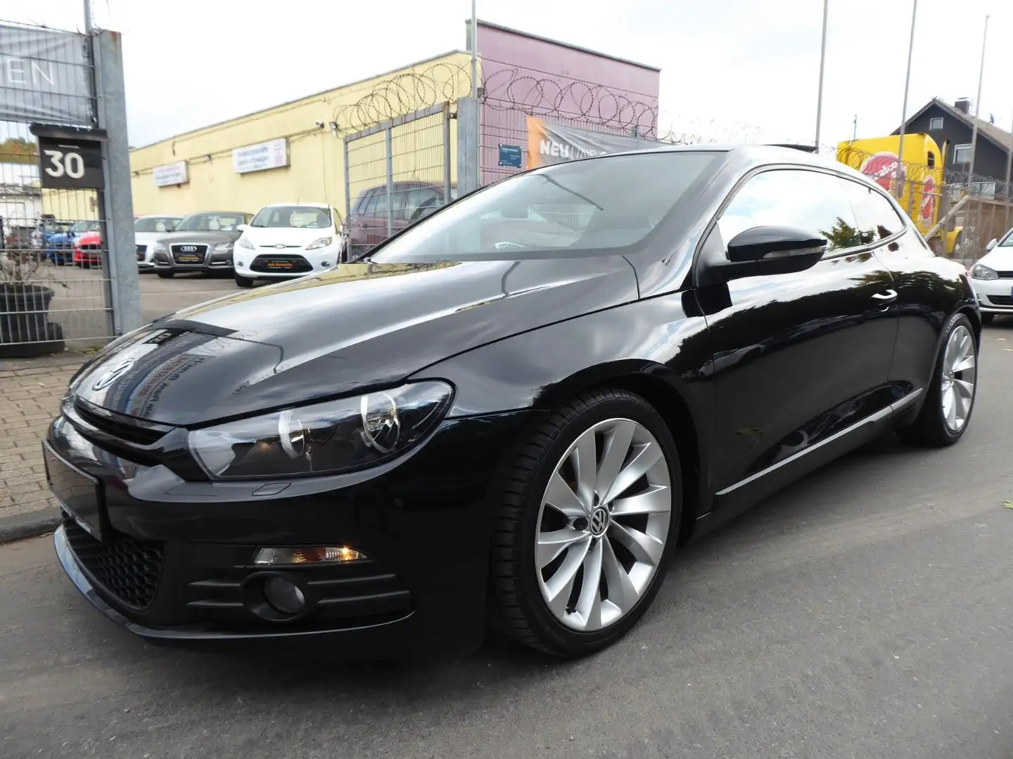 Volkswagen Scirocco 2.0 TSI 147, Automatik, Panoramadach Schwarz - 1