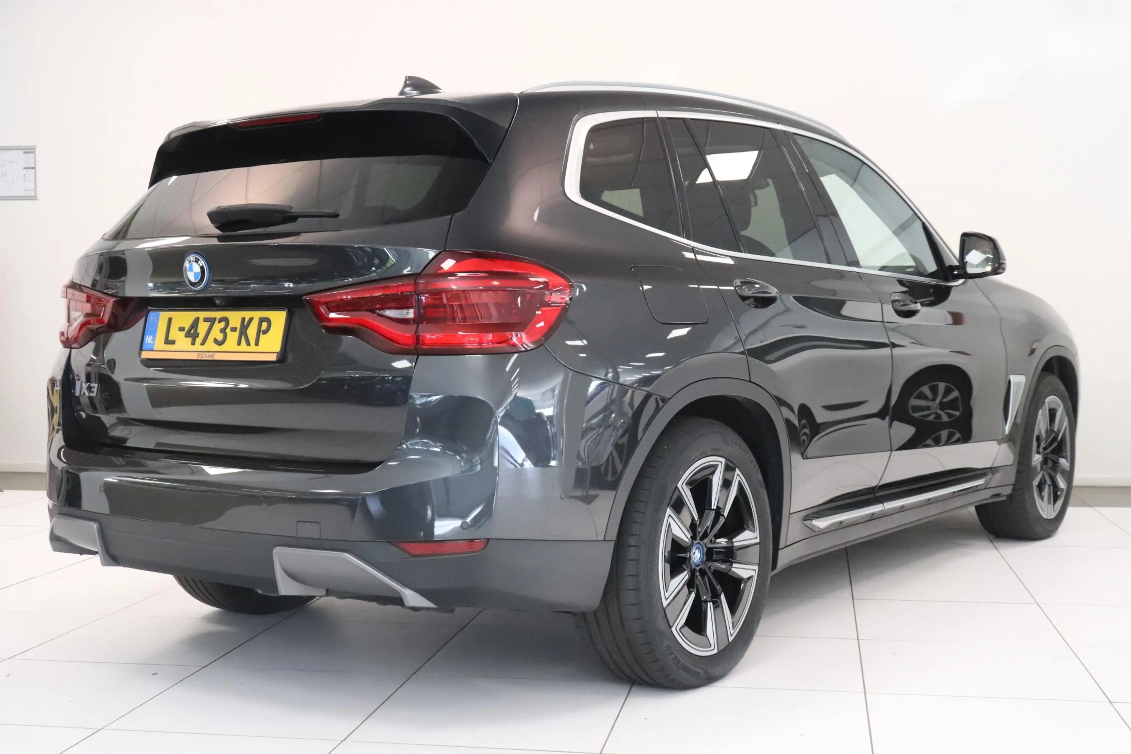 BMW iX3 Executive 80 kWh | M-Pakket | Panoramadak | SoH 98 — photo 2