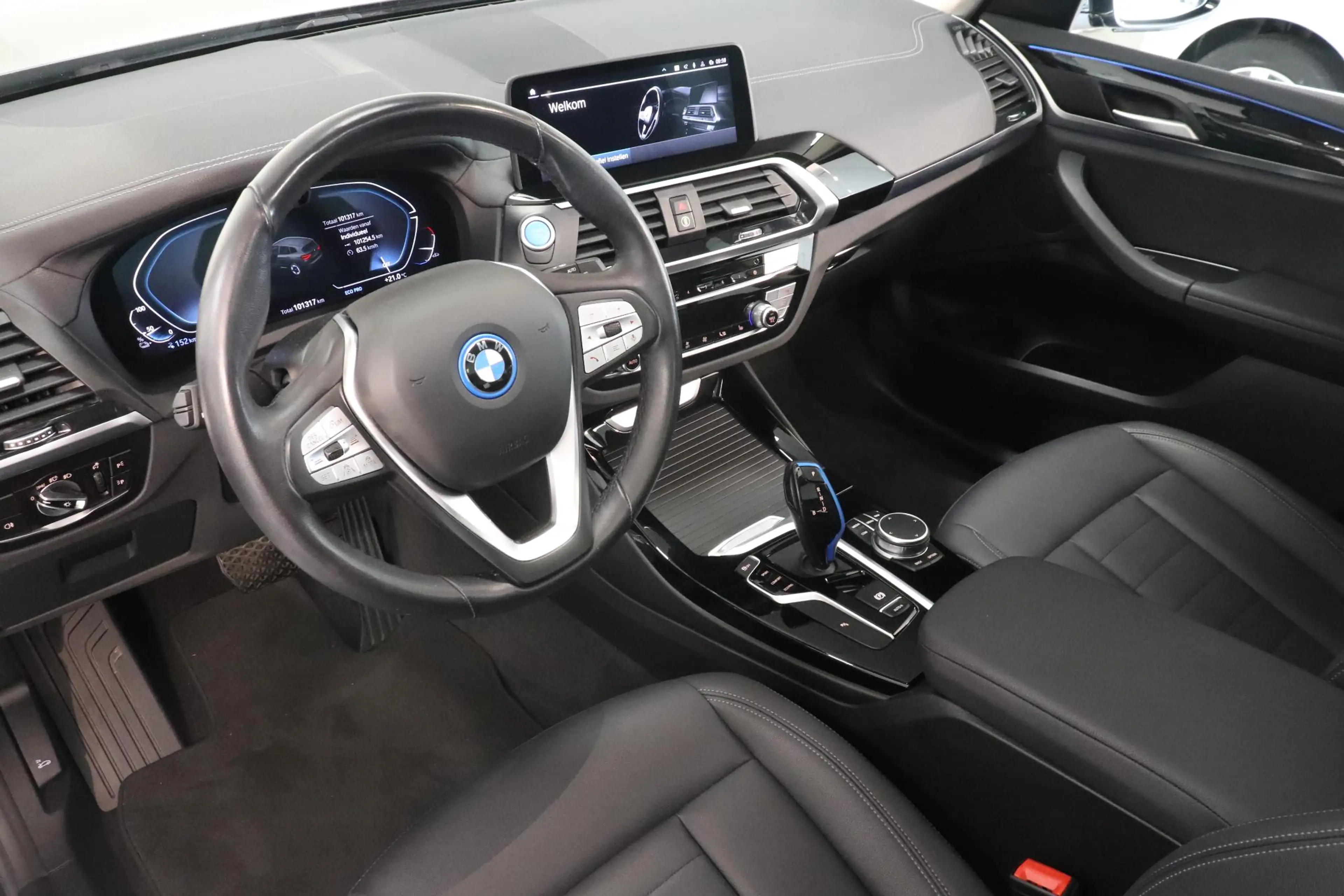 BMW iX3 Executive 80 kWh | M-Pakket | Panoramadak | SoH 98 — photo 28