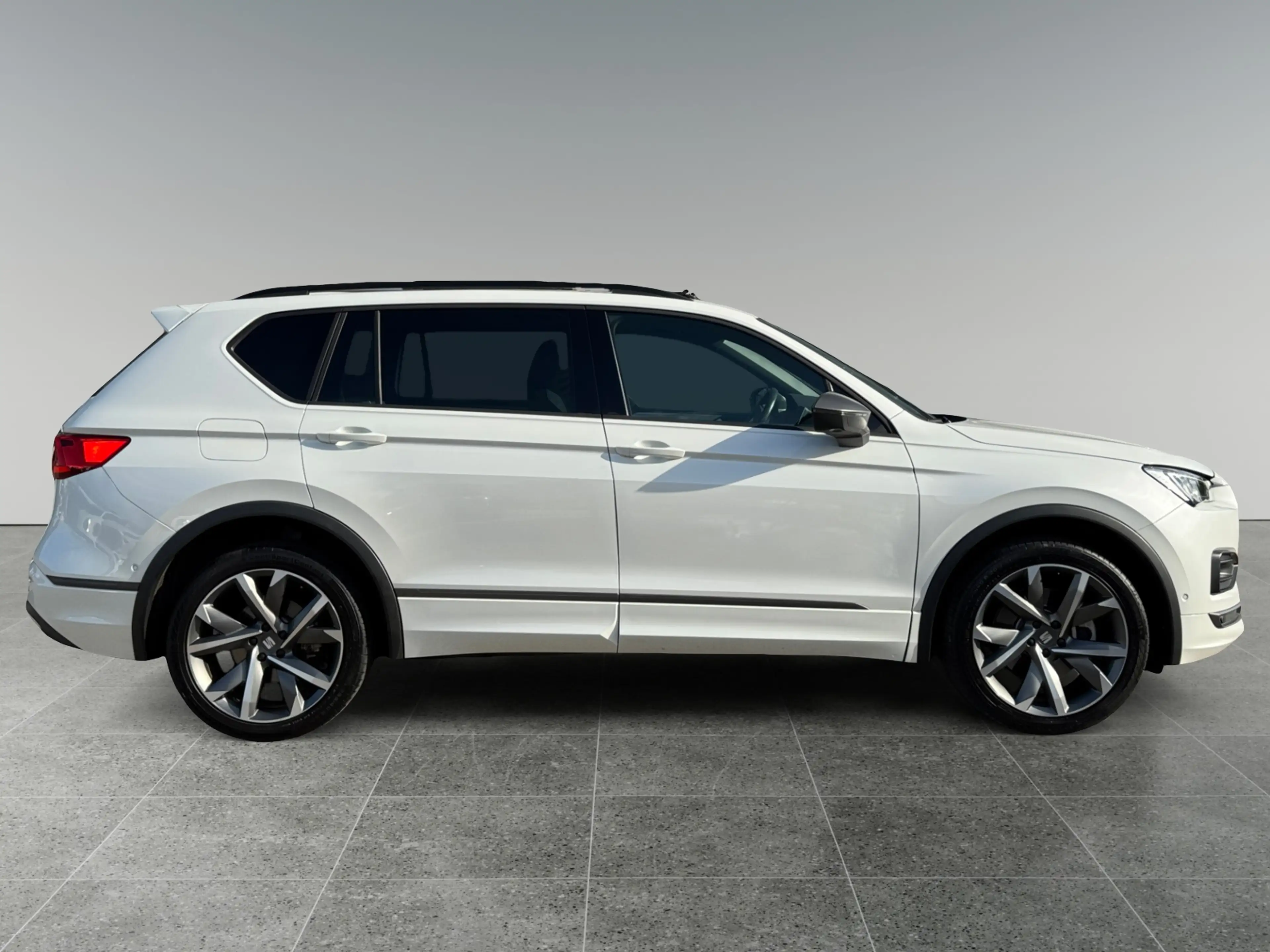 SEAT Tarraco 1.4 245pk TSI e-Hybrid PHEV FR Business Panoramisc — photo 8