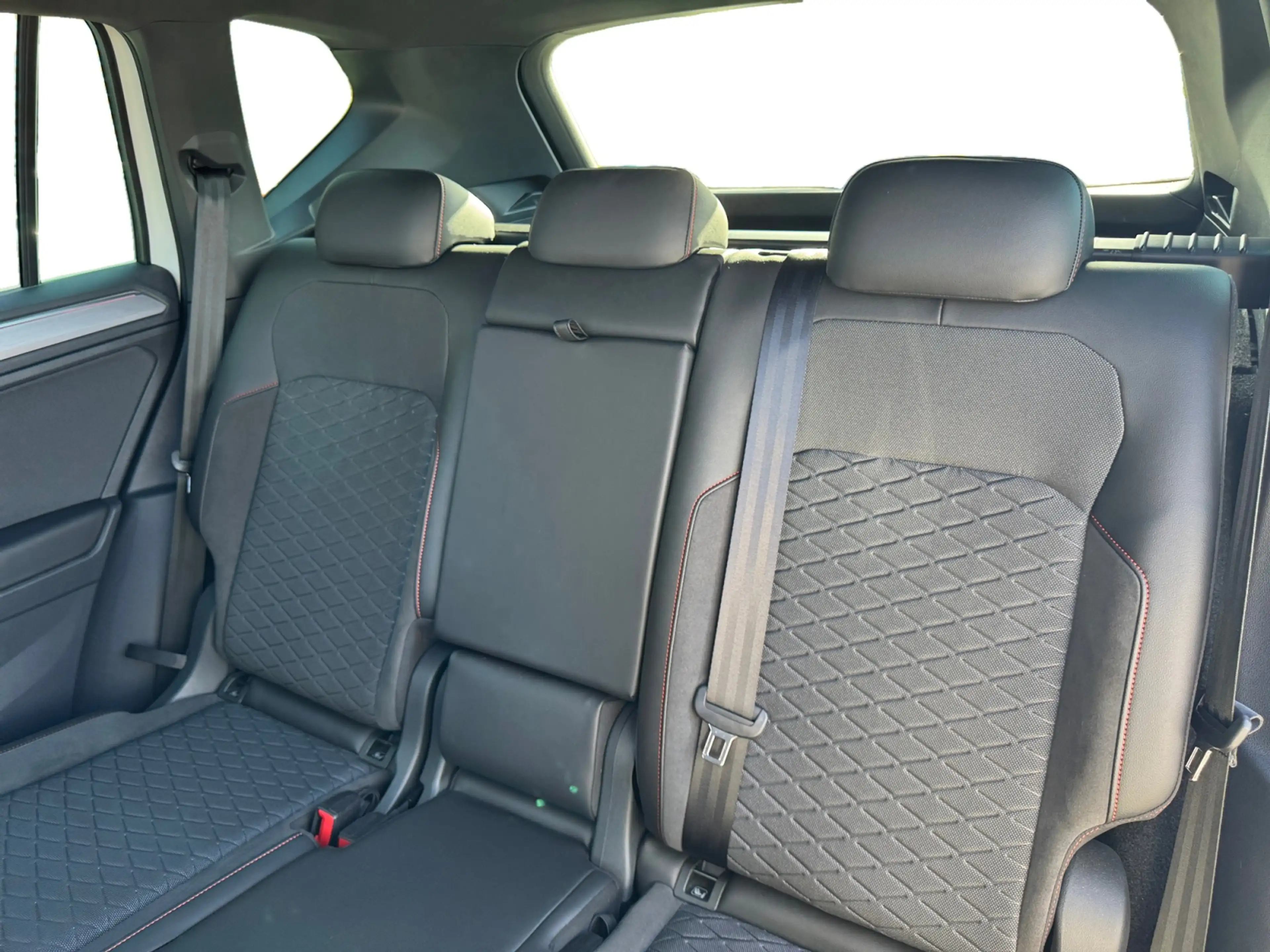 SEAT Tarraco 1.4 245pk TSI e-Hybrid PHEV FR Business Panoramisc — photo 12