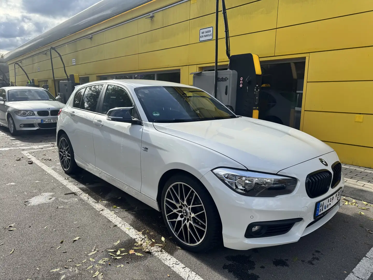 BMW 118 118i | Heckantrieb | Neue Reifen | Automatik Weiß - 1