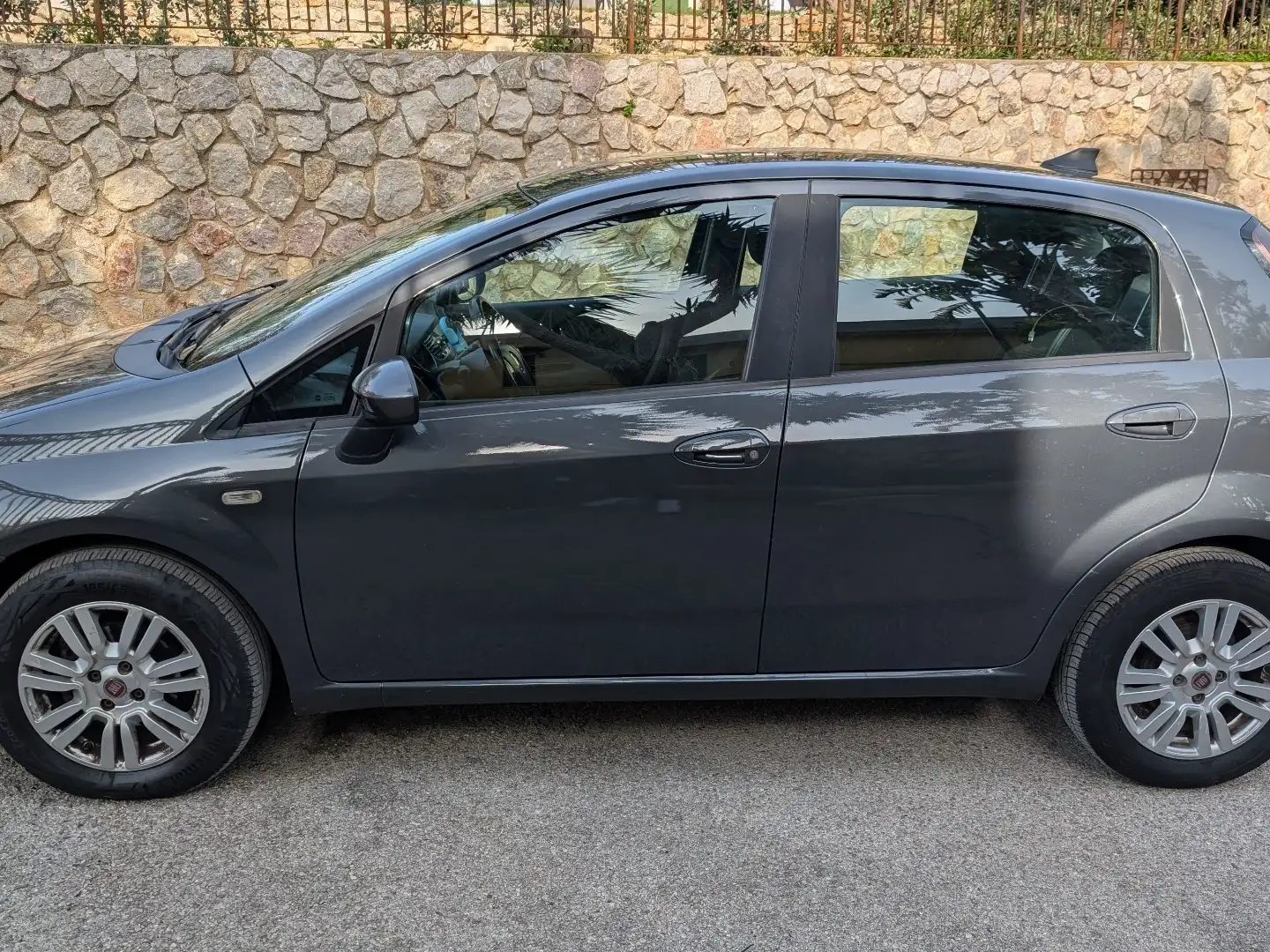 Fiat Punto 5 porte lounge 1.3 Multijet Grigio - 2