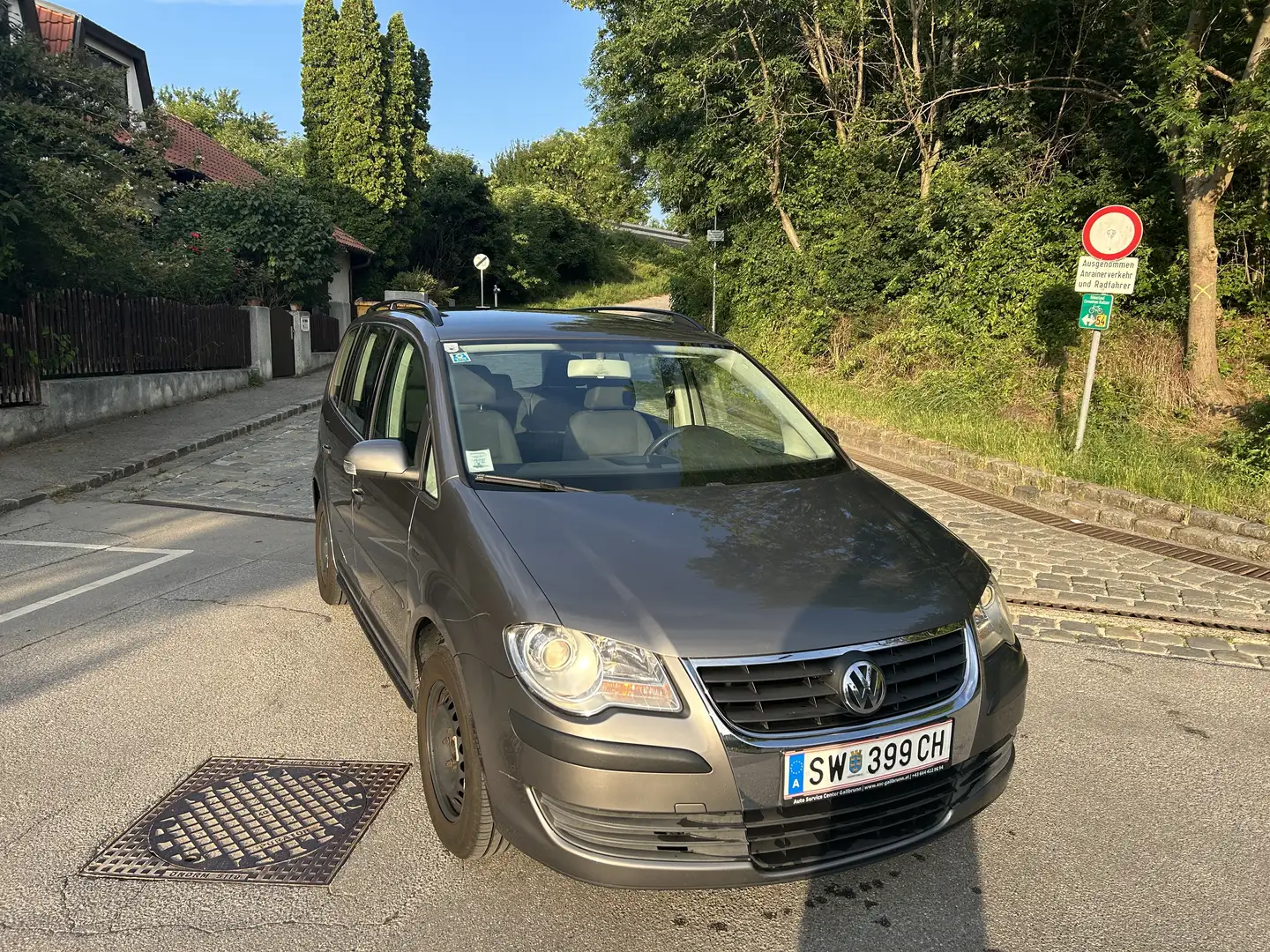 Volkswagen Touran Plateado - 1