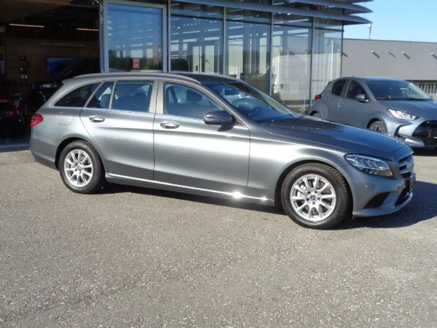 Mercedes-Benz C 220 T d Kombi Aut. *LED *Kamera Grau - 2