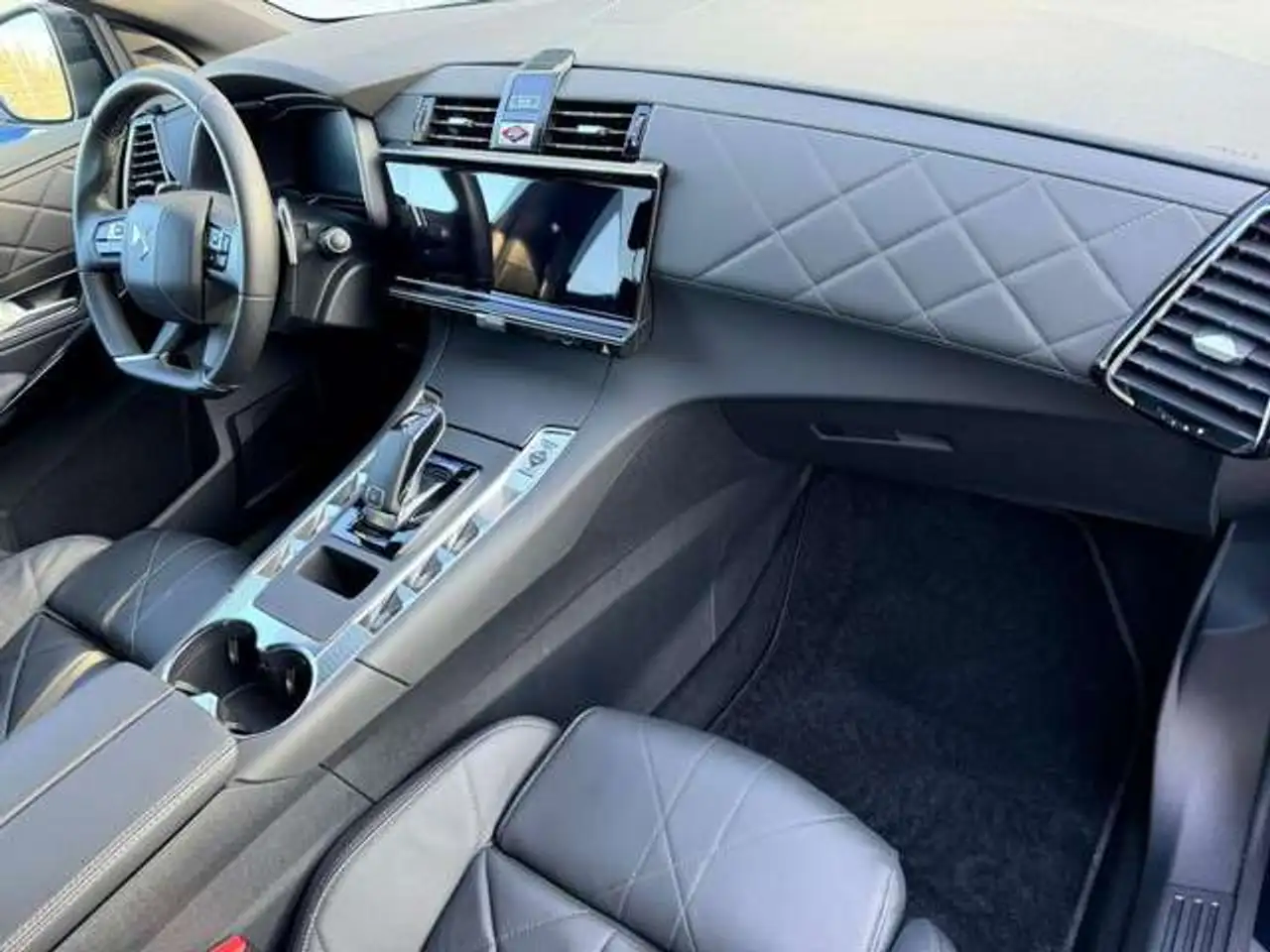 DS Automobiles DS 7 Crossback 2024