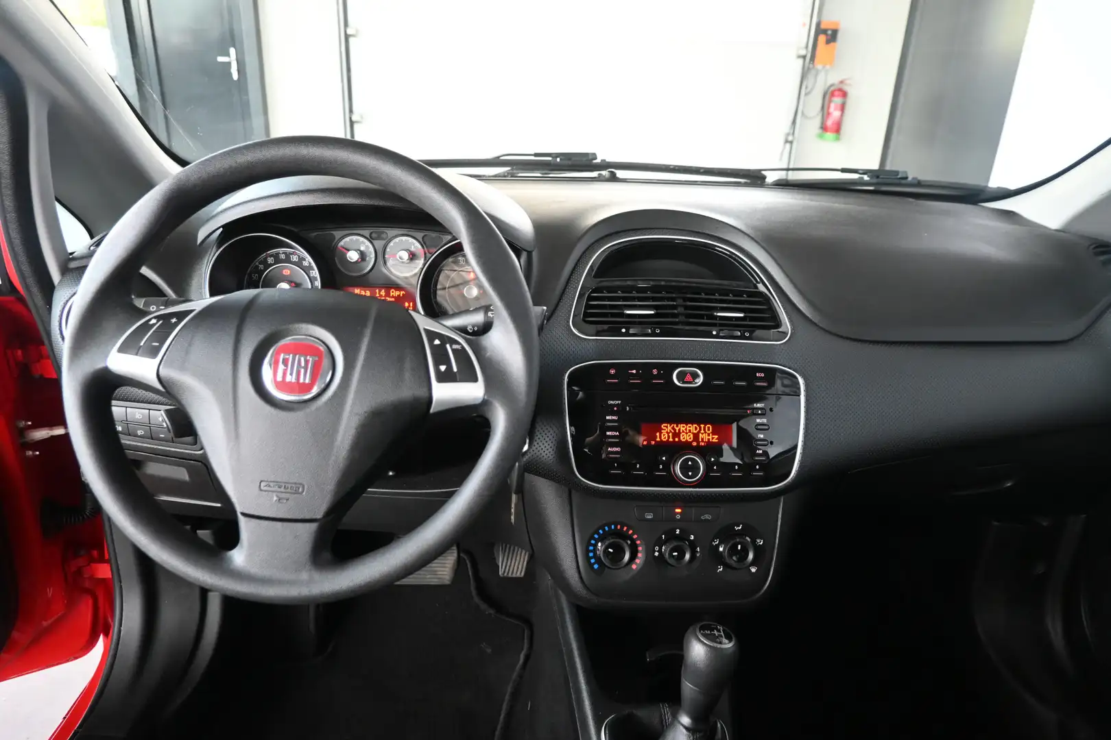 Fiat Punto Evo 1.4 Dynamic Automaat Airco Cruise Control All in P Rojo - 2