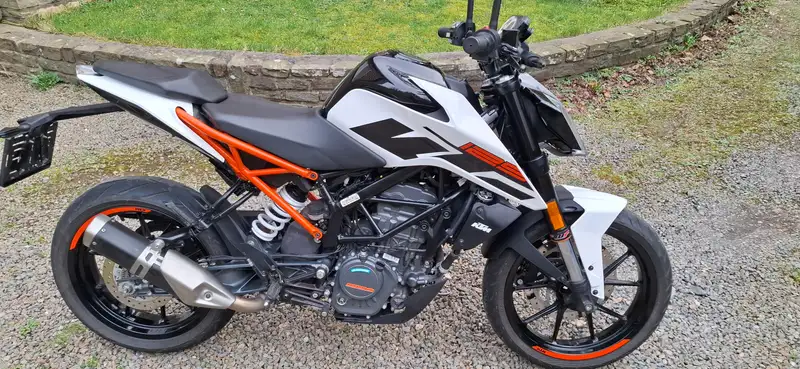 KTM 125 Duke - foto 4